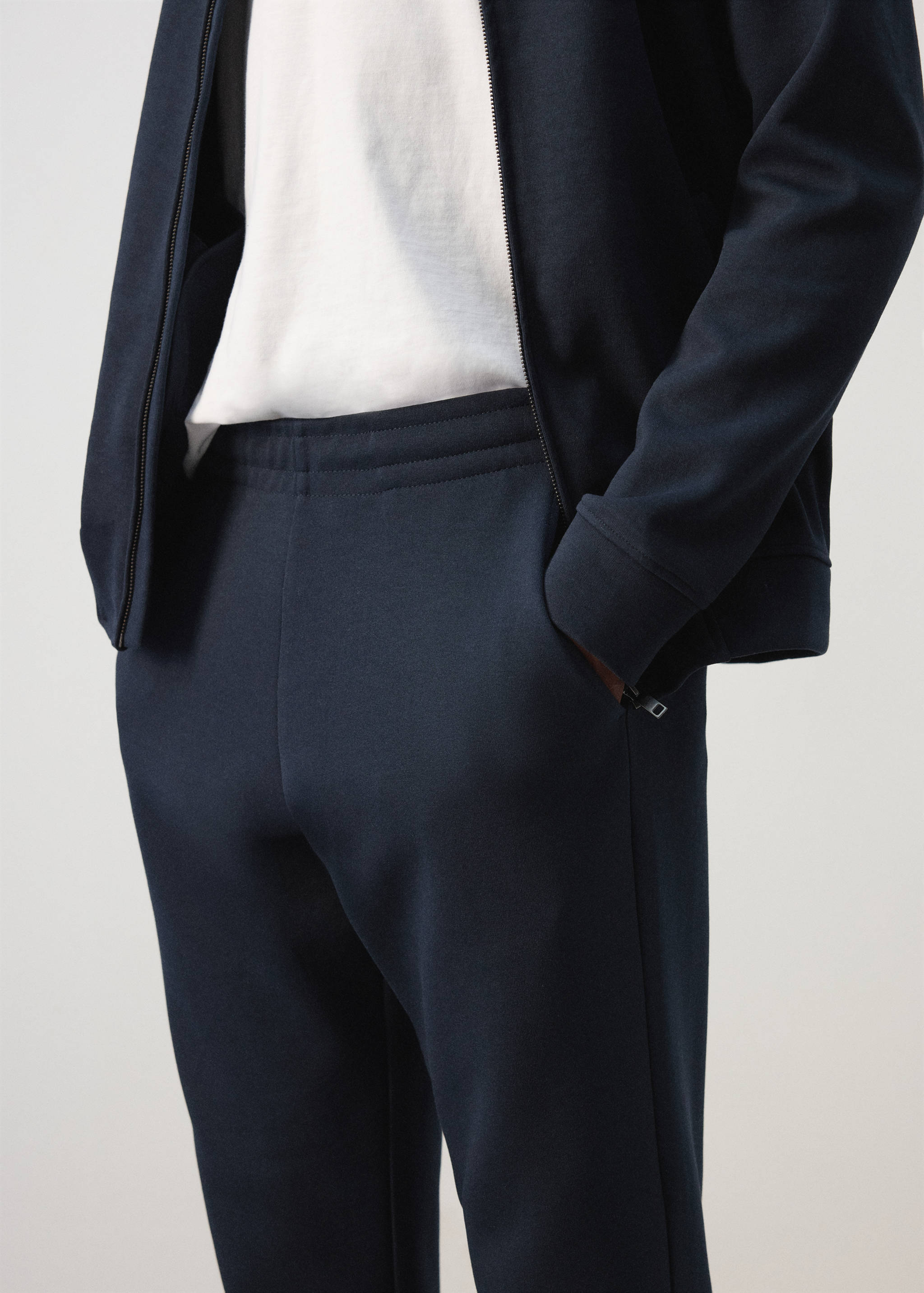 Cotton joggers with elastic waist - Details of the article 1