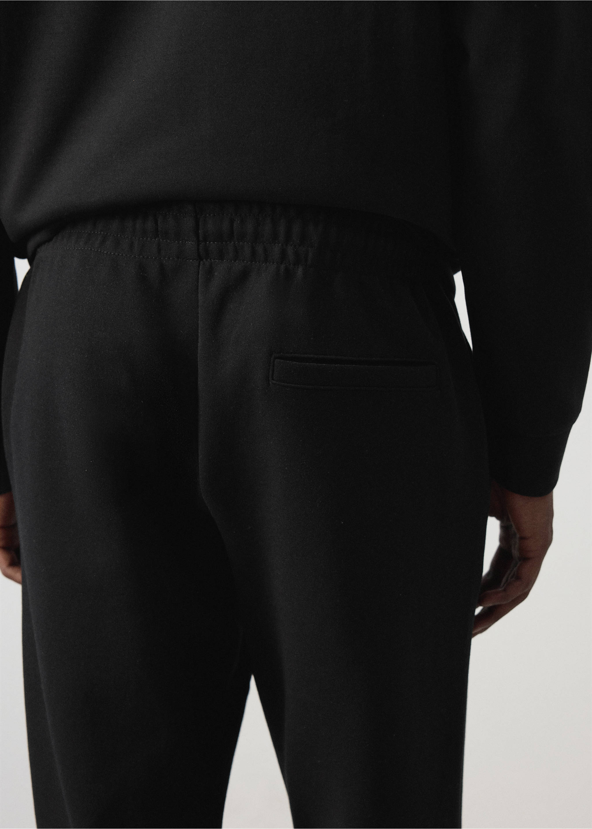 Cotton joggers with elastic waist - Details of the article 3, Black. Ref: 37075998-00.