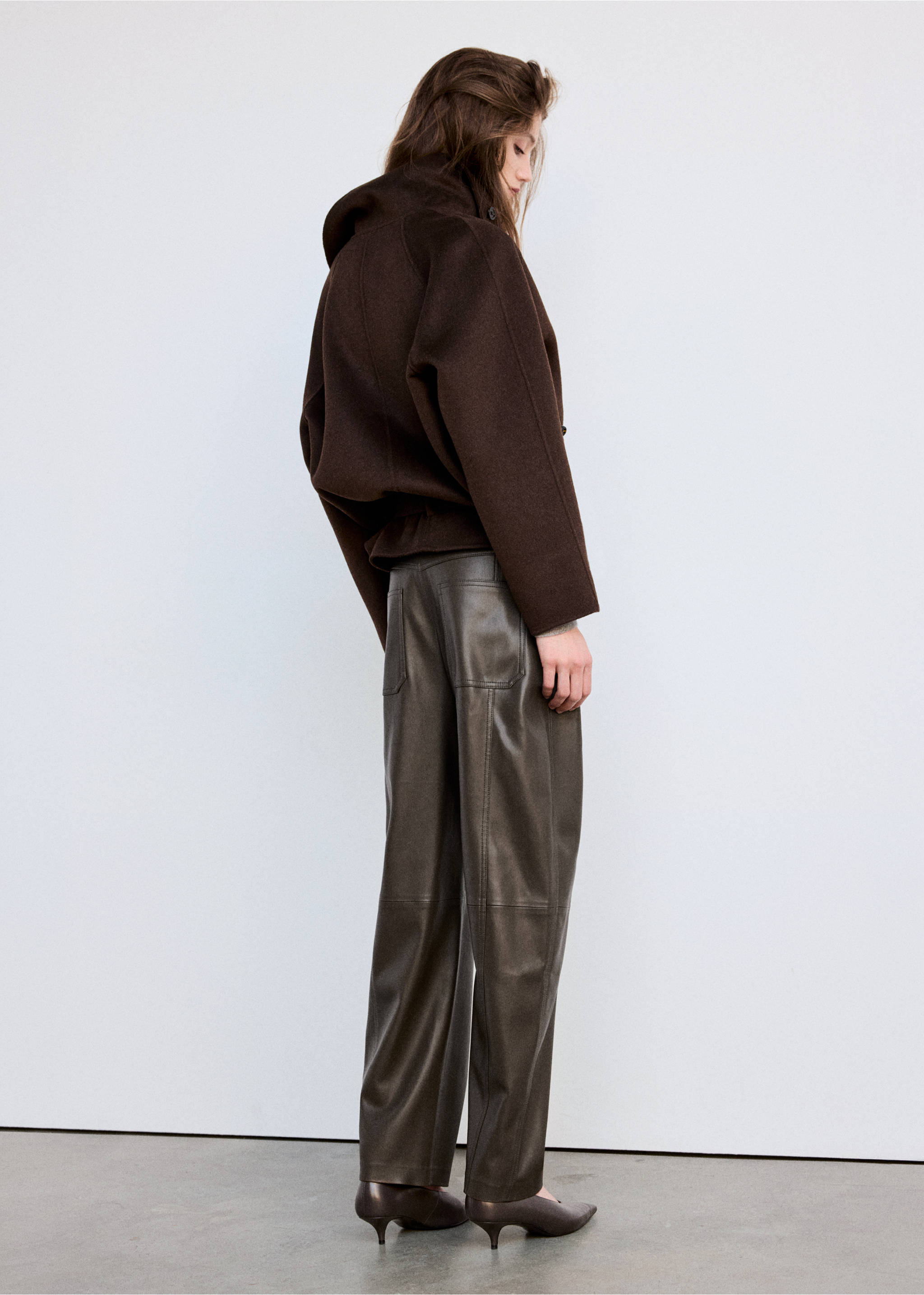 TROUSERS BARRELPU - Обратная сторона изделия, Шоколадный. Ref: 37076000-00.