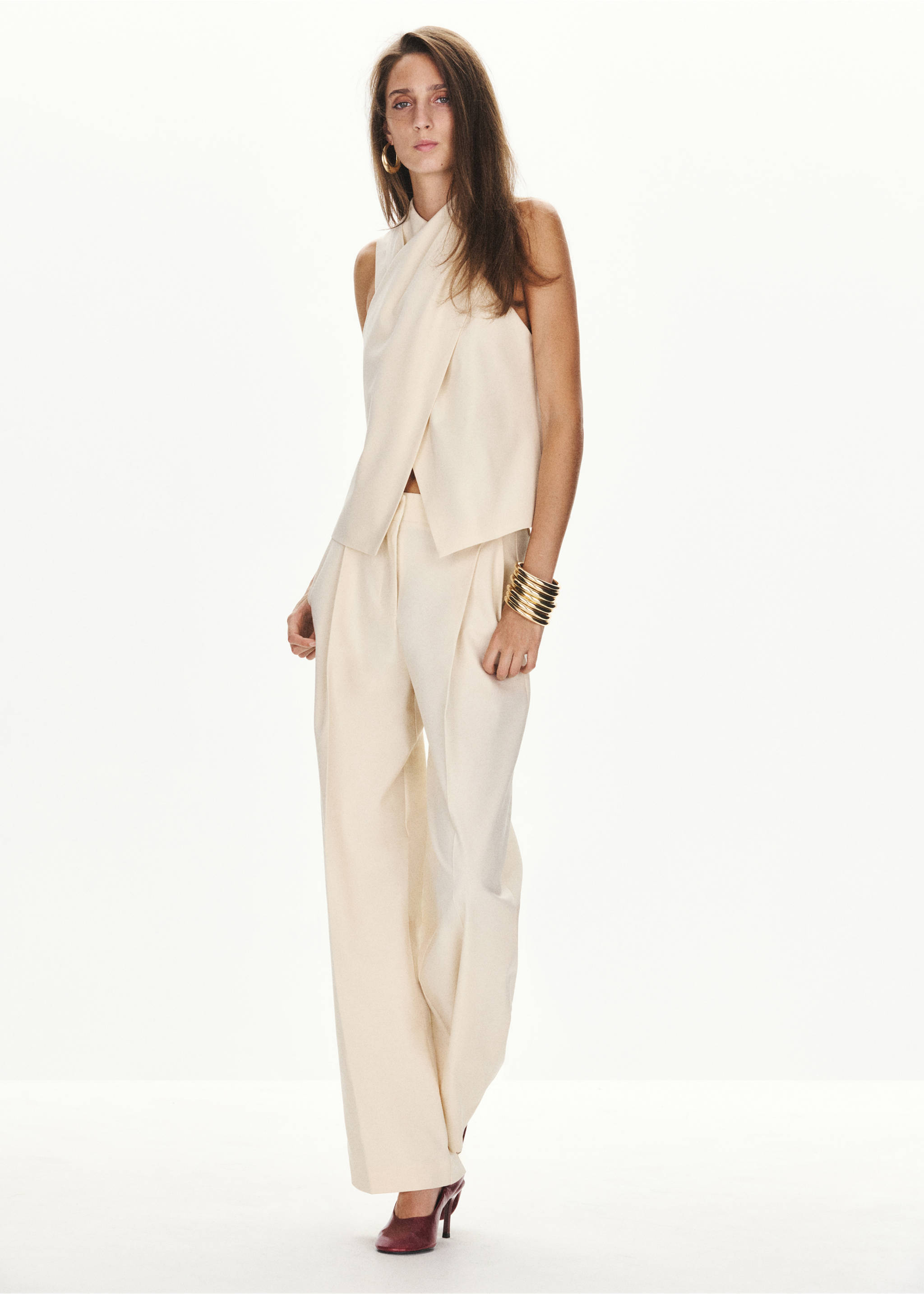 Wrap-over top with opening - General plane, Ecru. Ref: 37076013-00.