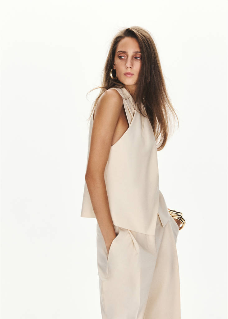 Wrap-over top with opening — Ecru