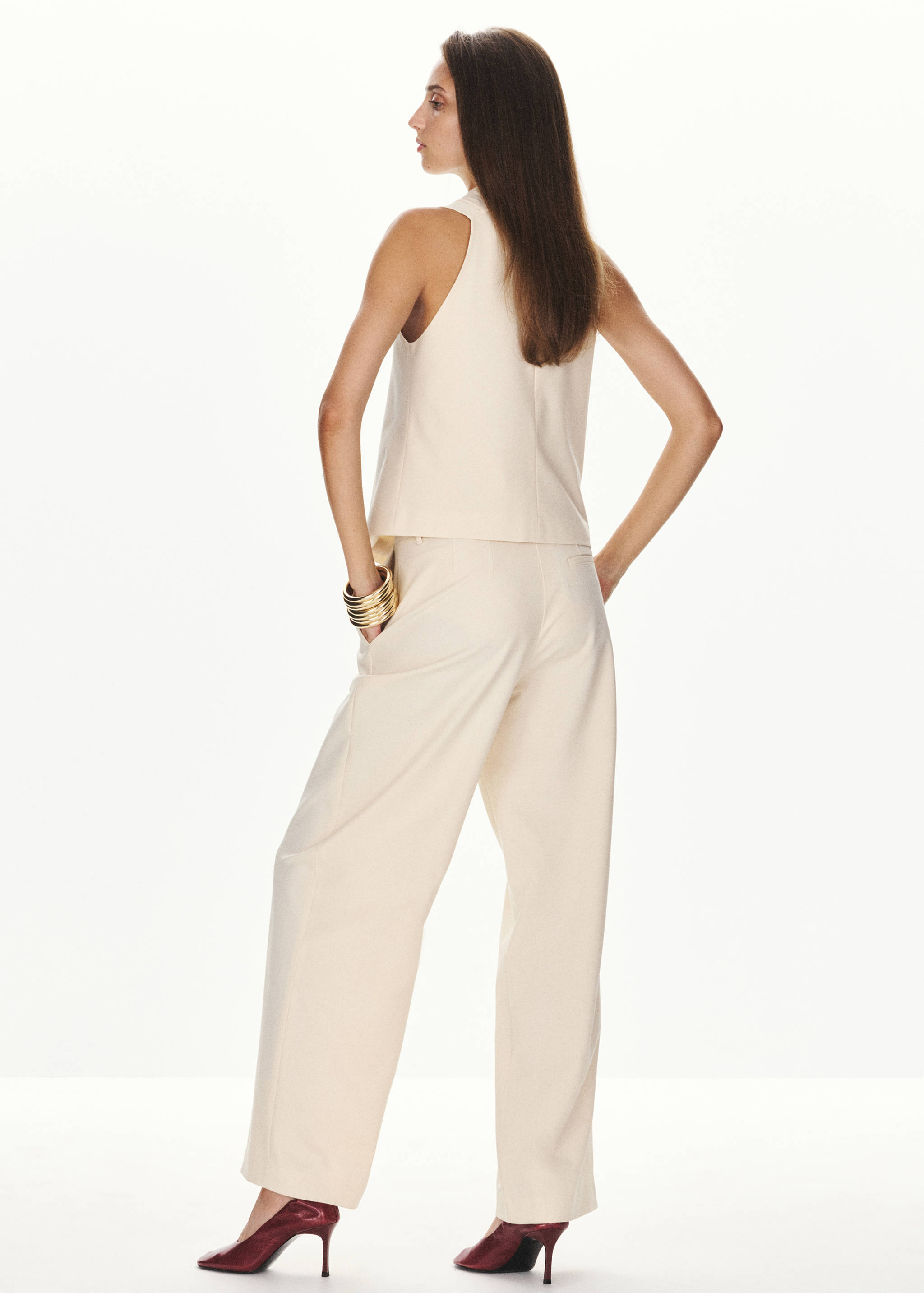Wrap-over top with opening - Reverse of the article