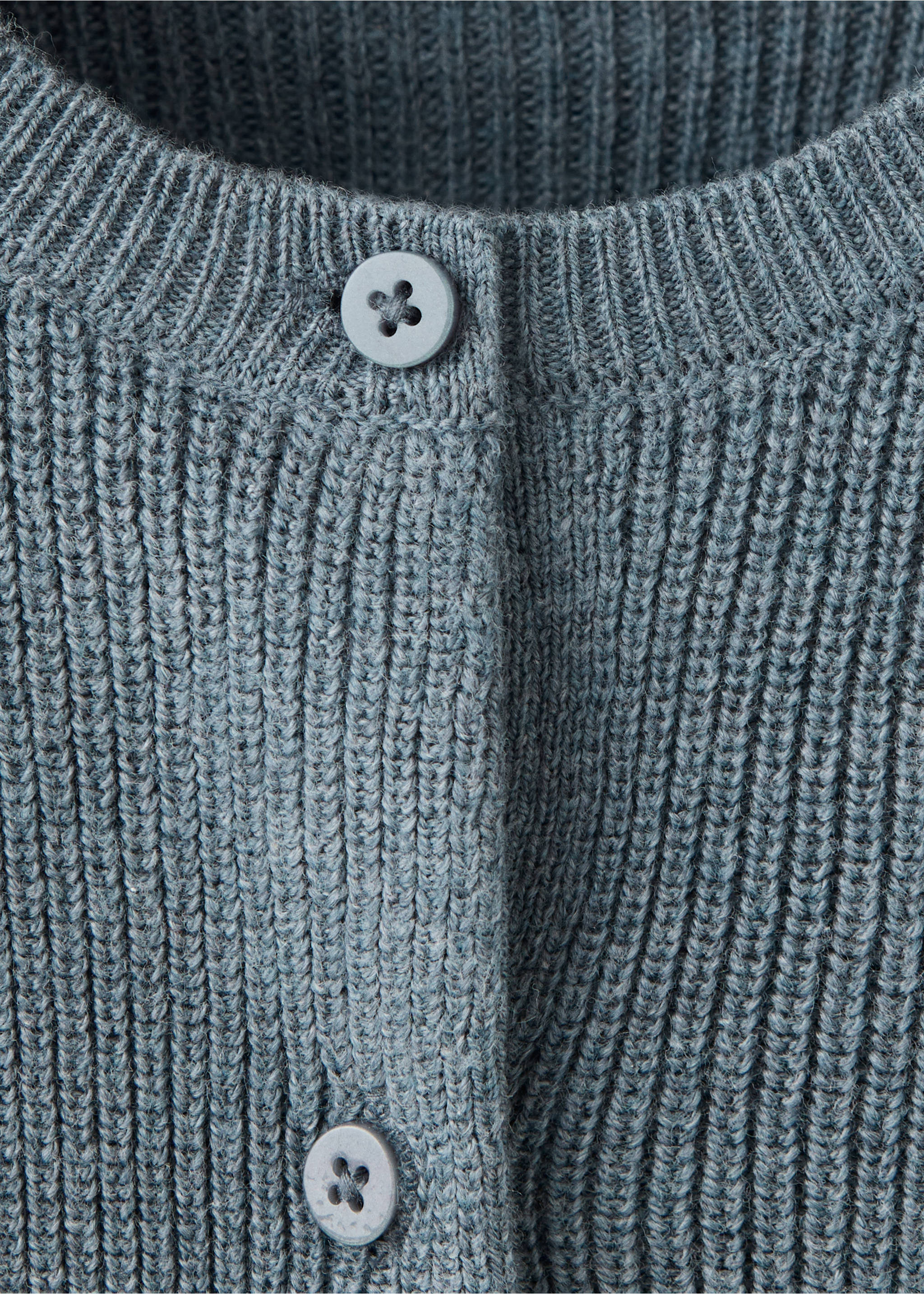 Long sleeves knit cardigan - Details of the article 8, Green. Ref: 37076321-00.