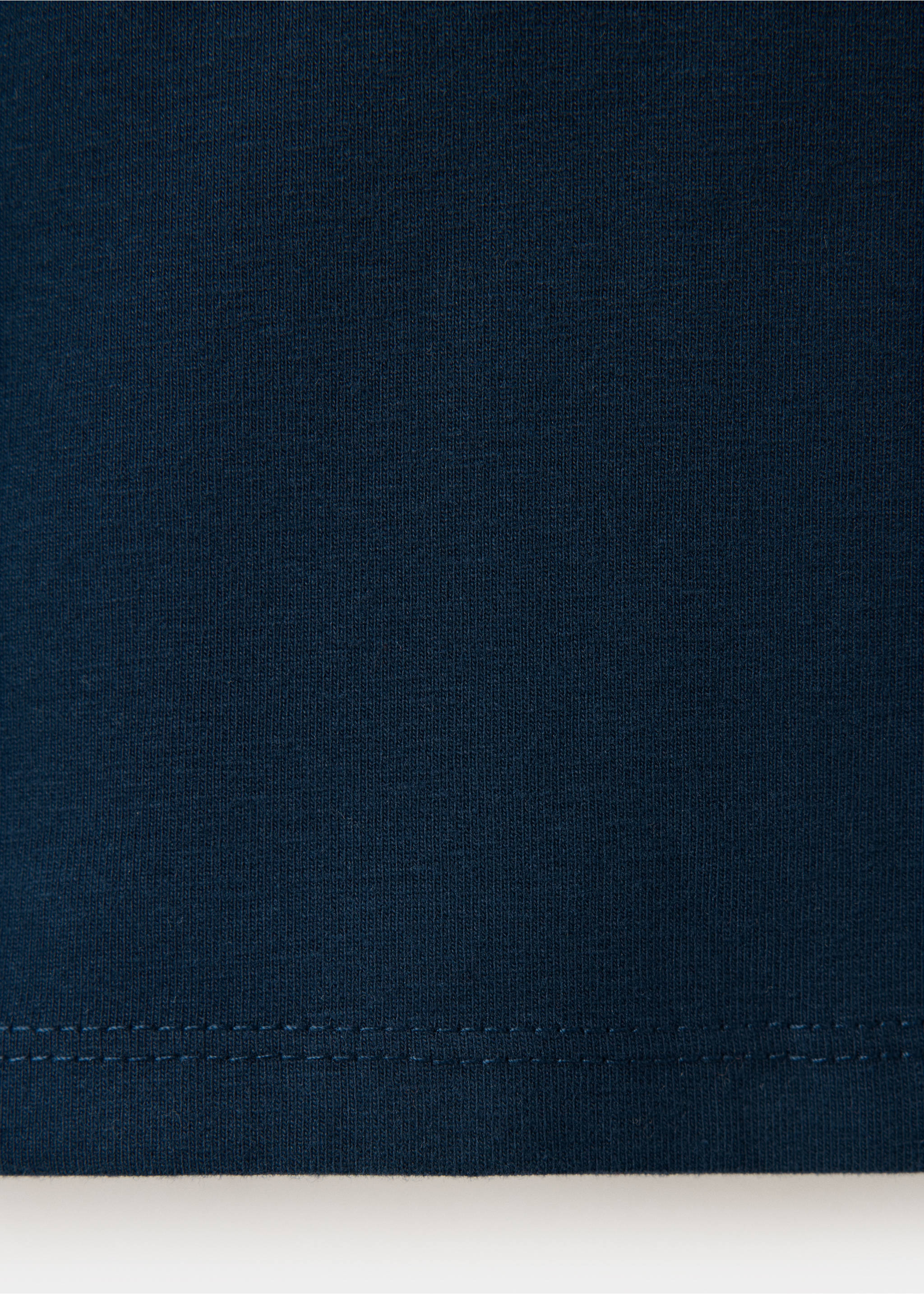 Baumwoll-T-Shirt mit Rollkragen - Detail des Artikels 0, Dunkles Marineblau. Ref: 37076323-00.