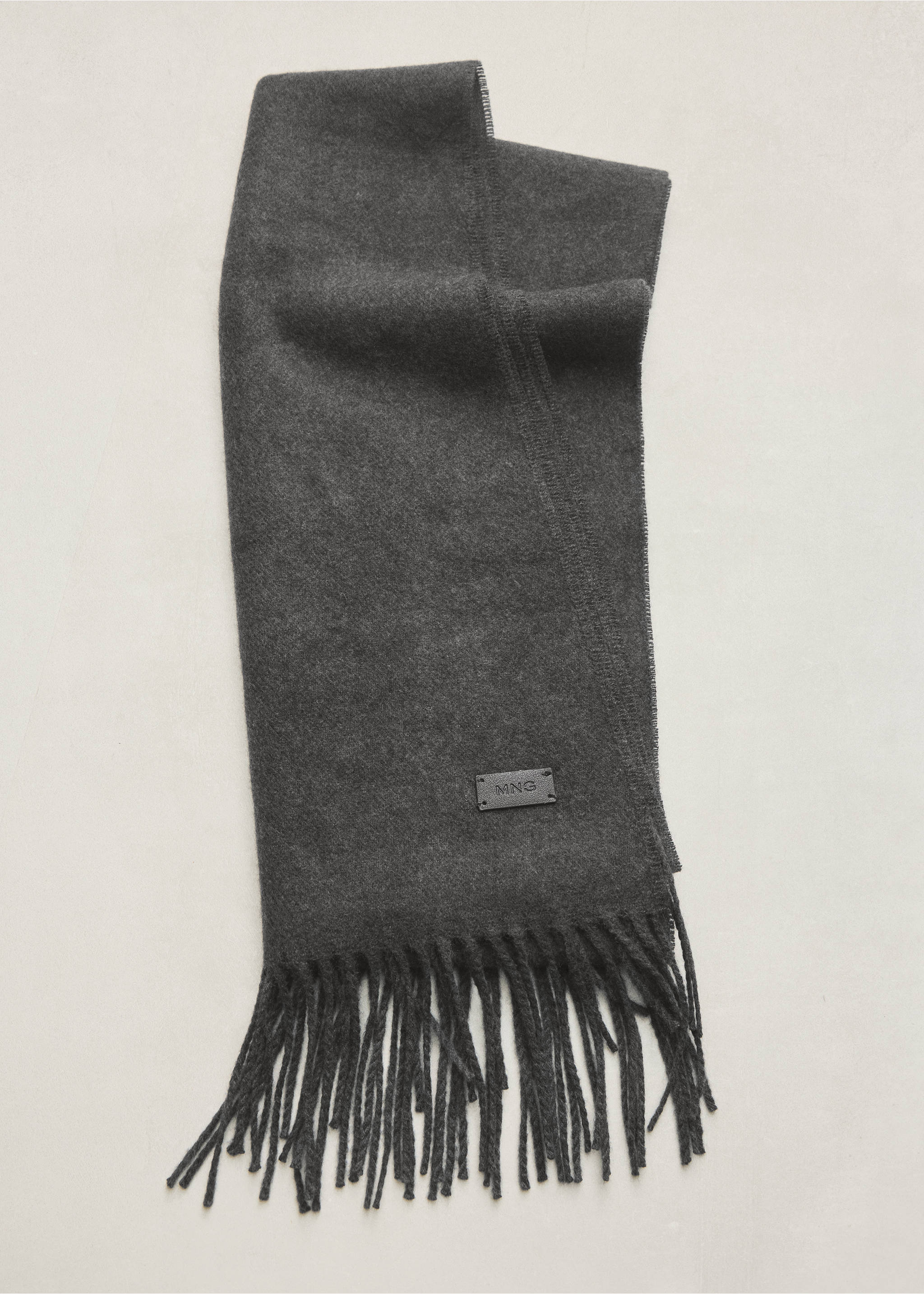 Plain fringed scarf - Details of the article 5, Grey. Ref: 37076327-00.