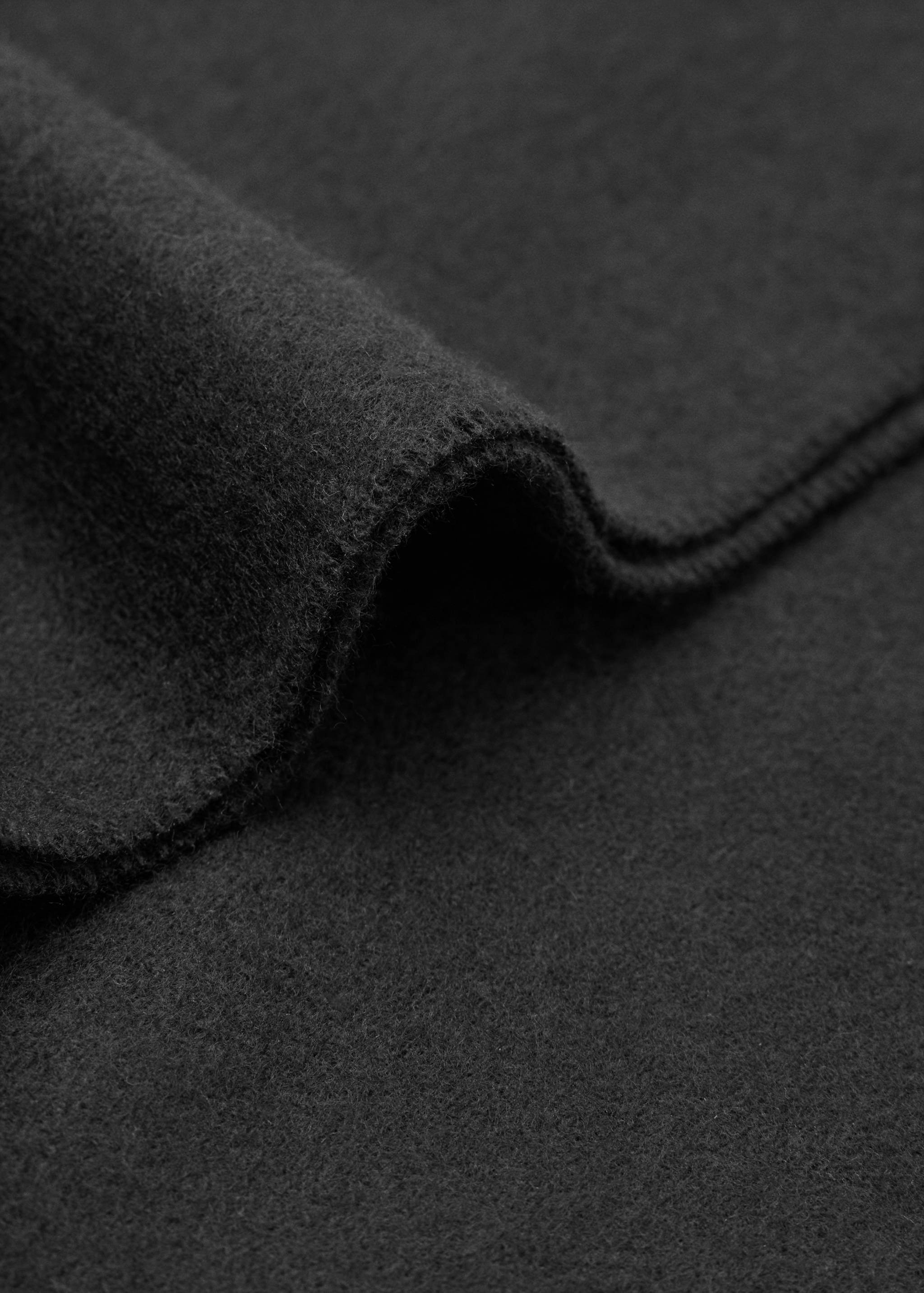 Plain fringed scarf - Details of the article 1