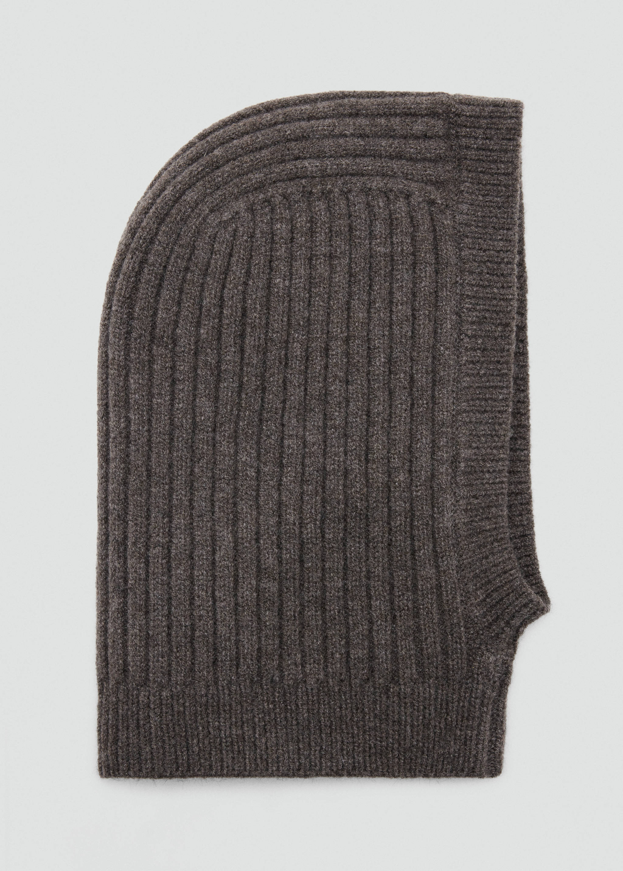 Plain knitted beanie - Article without model