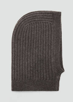 Plain knitted beanie — Brown 1