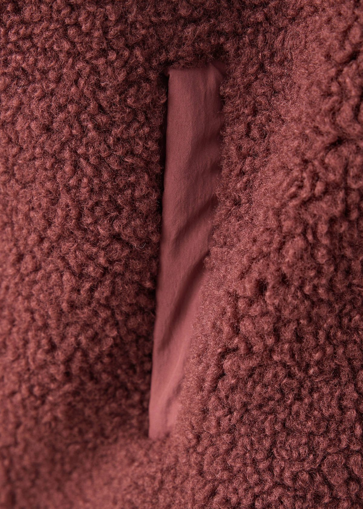 Reversible fur coat — Wine