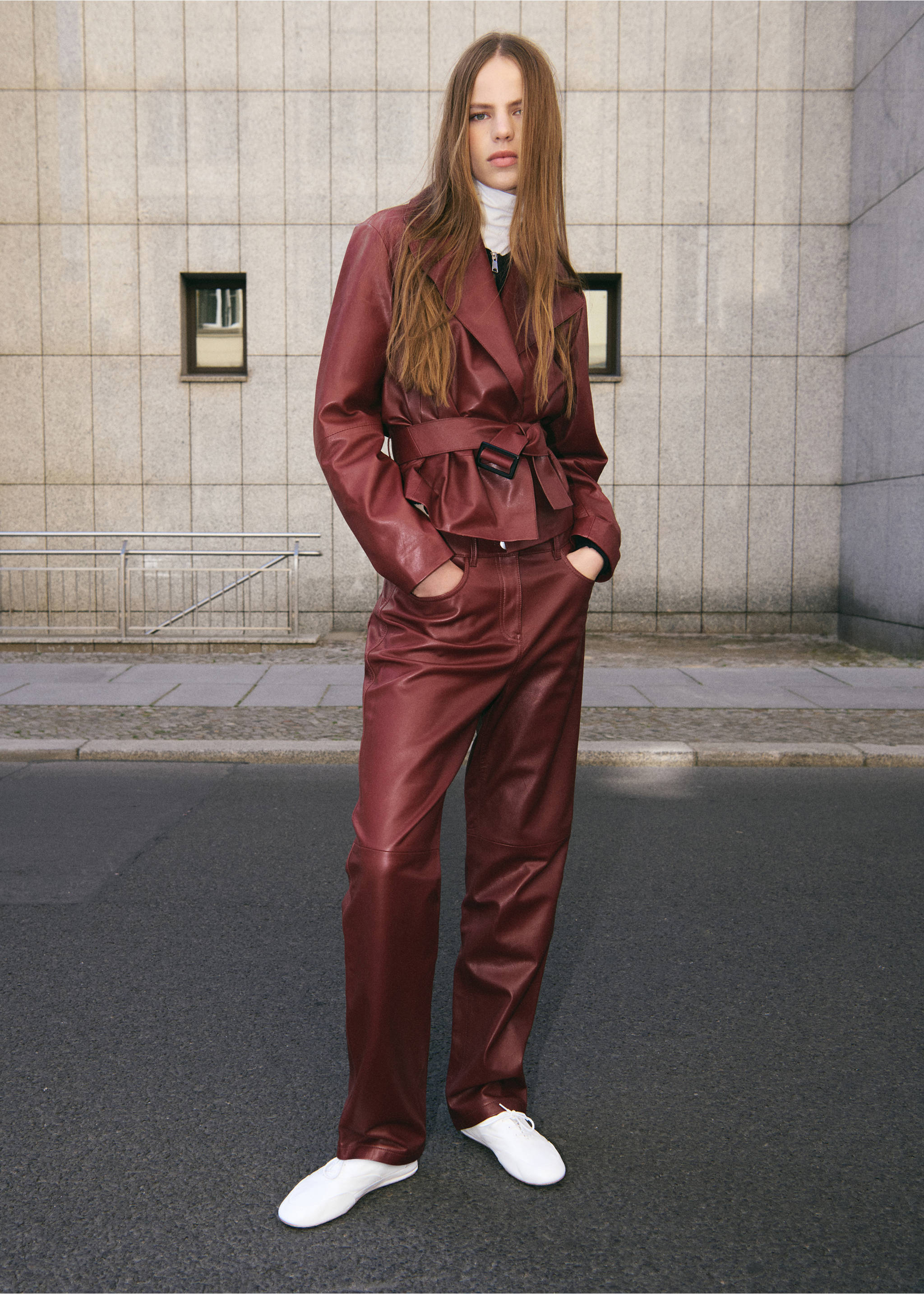 Crop leather trench coat with belt - General plane, Wine. Ref: 37076347-01.