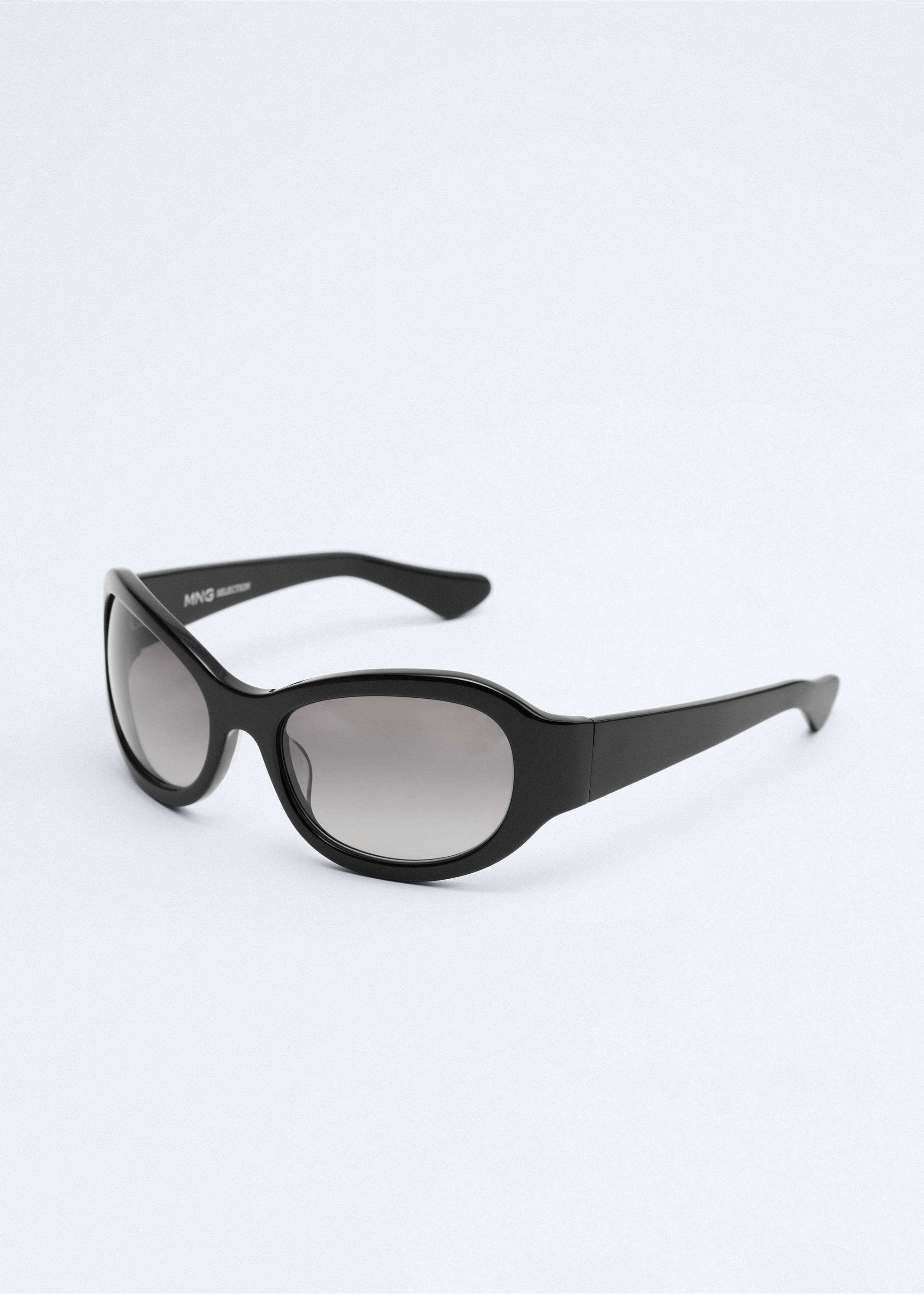 Oval-frame sunglasses - Medium plane, Black. Ref: 37076355-00.