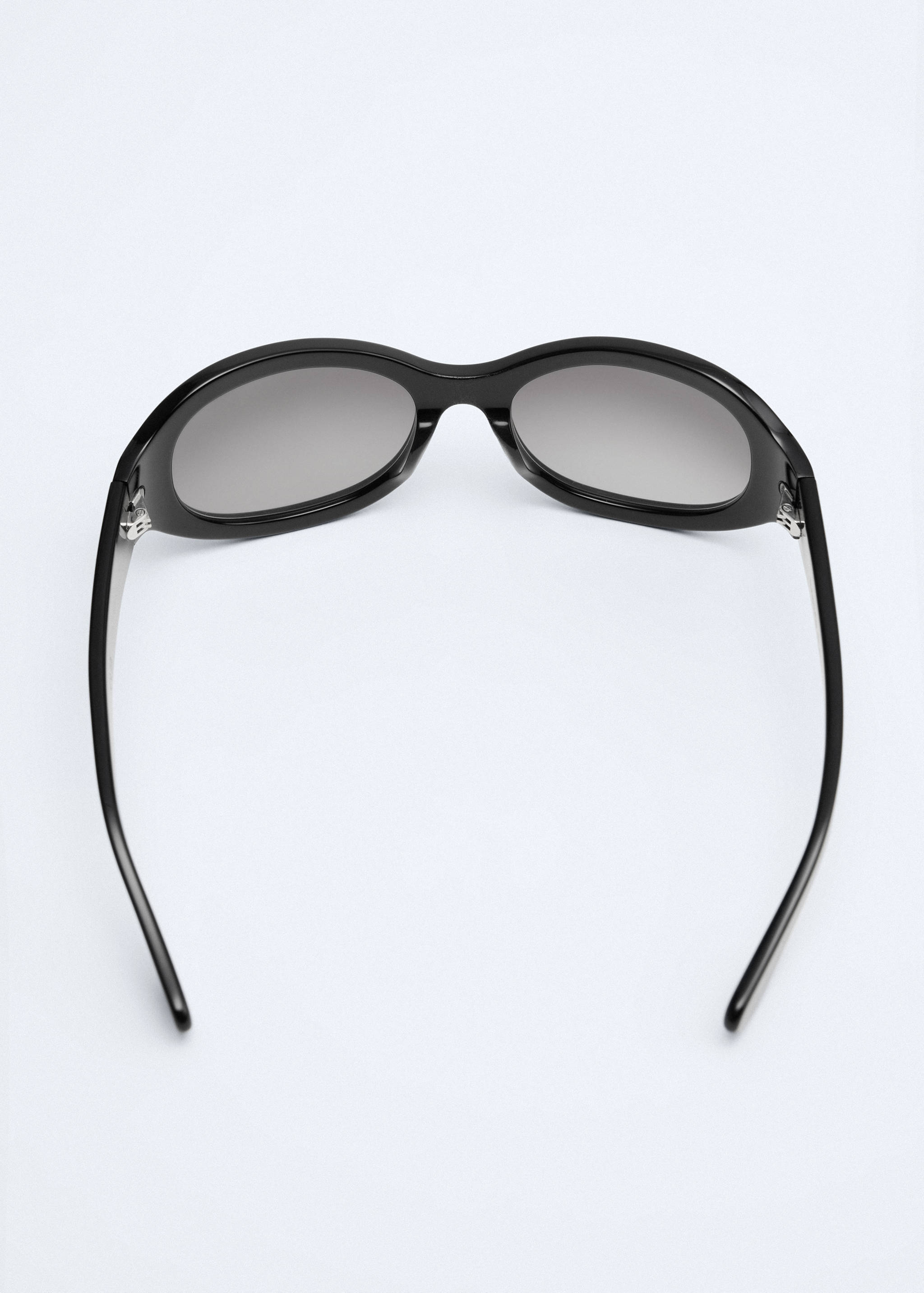 Oval-frame sunglasses - Details of the article 1