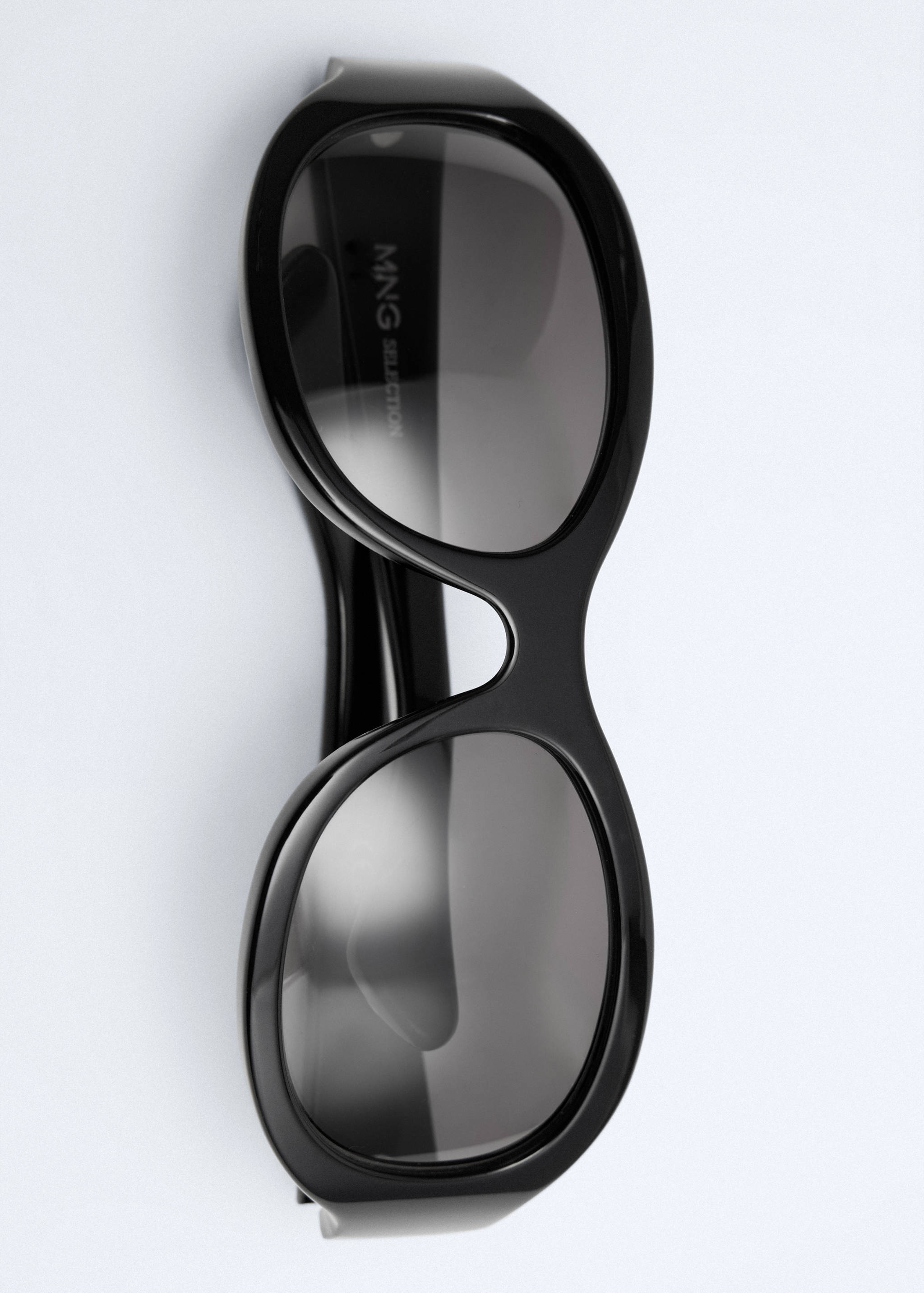 Oval-frame sunglasses - Details of the article 2