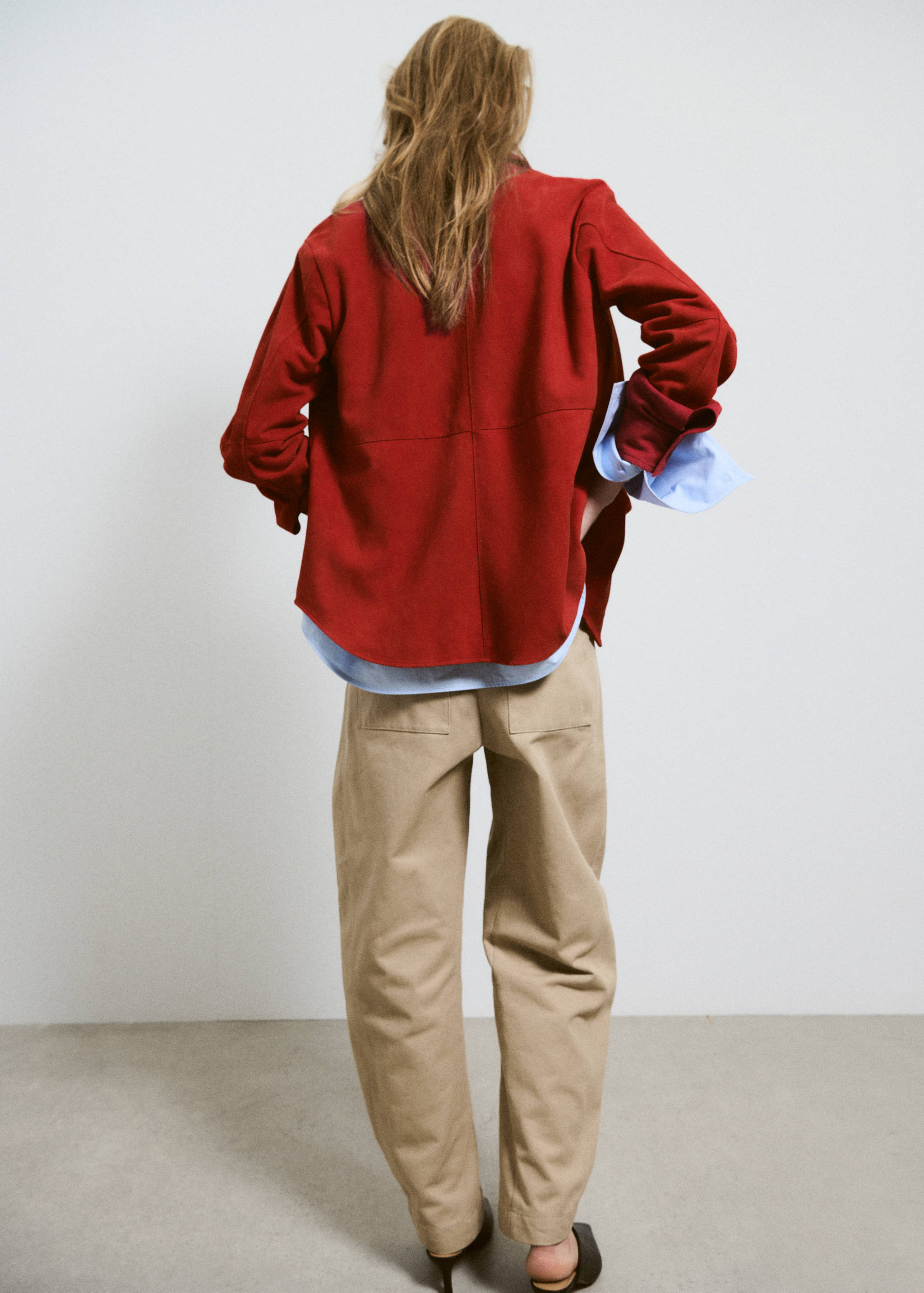 Oversized suede shirt - Reverse of the article