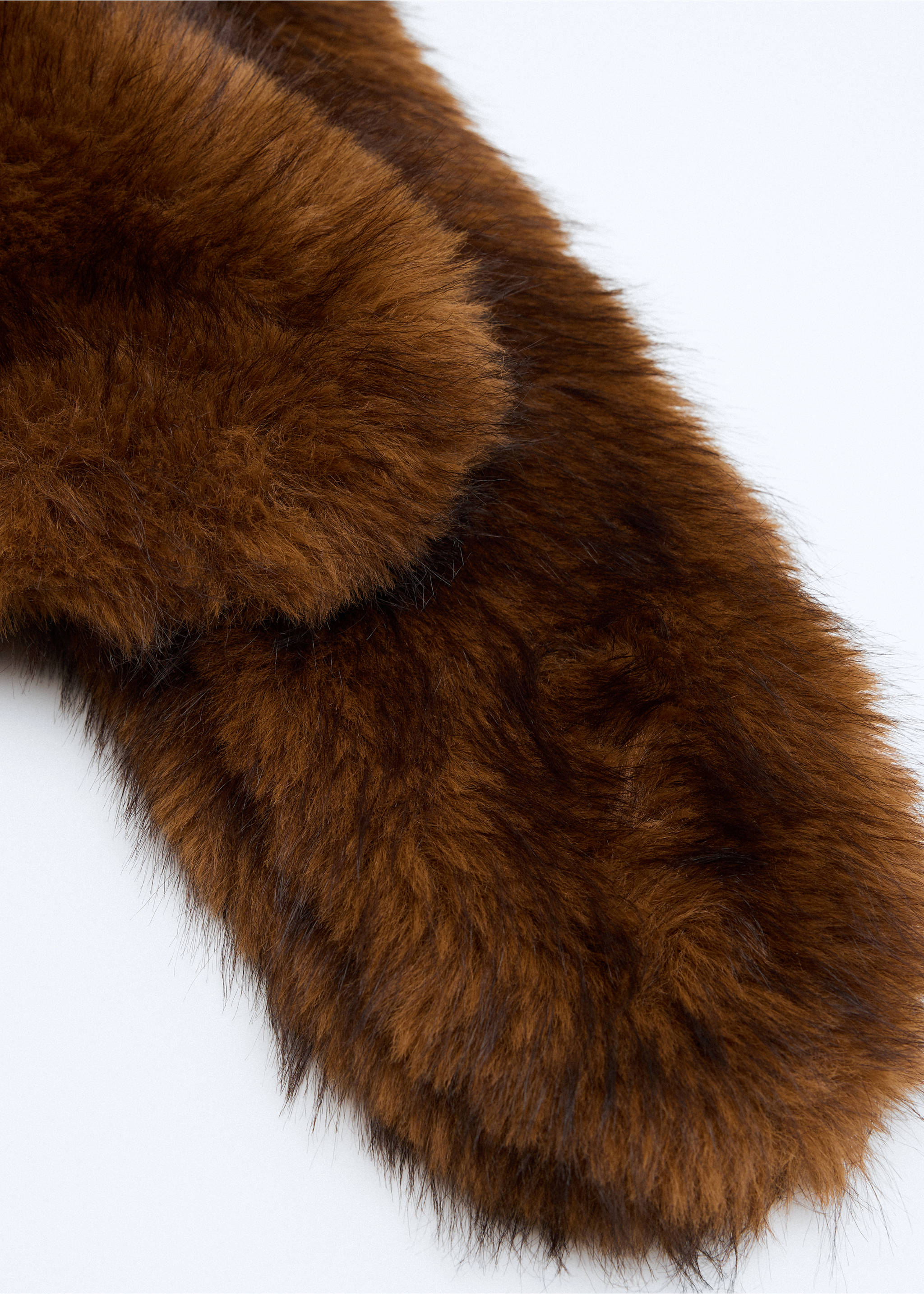 Faux-fur scarf - Medium plane, Brown. Ref: 37076358-00.