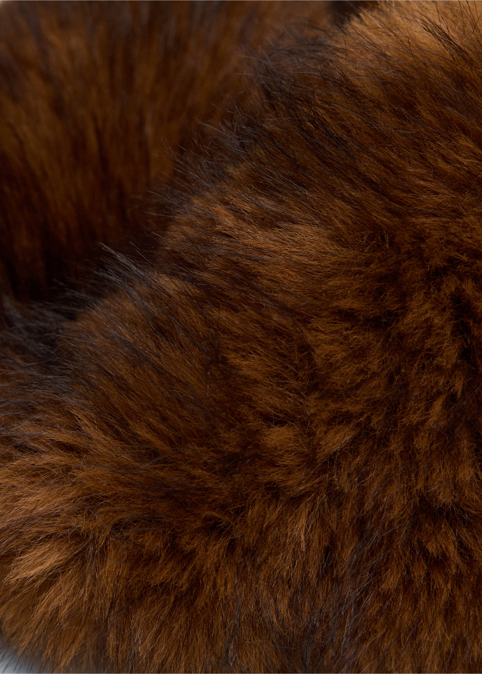 Faux-fur scarf - Details of the article 1, Brown. Ref: 37076358-00.