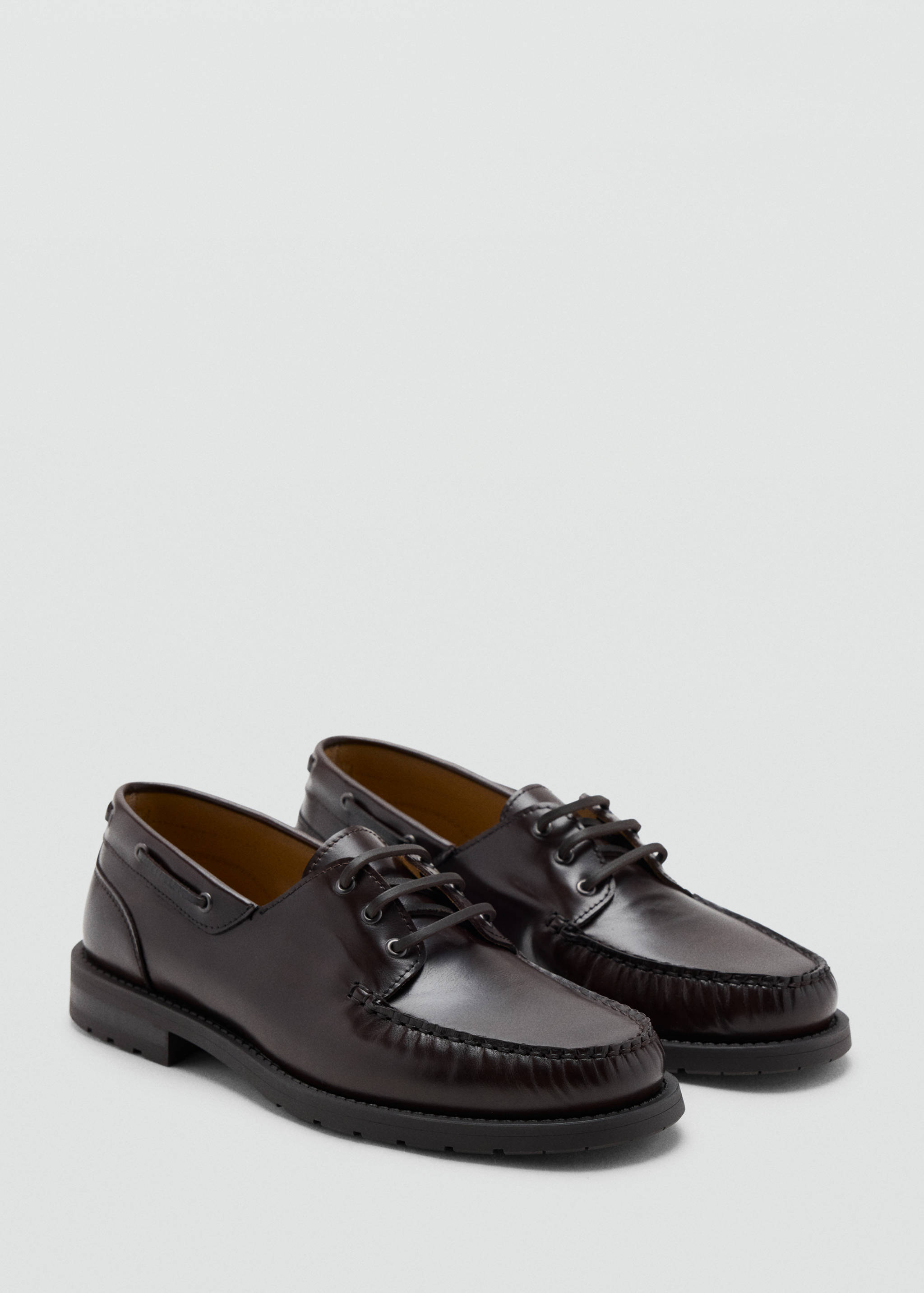 Leather deck shoe - Medium plane