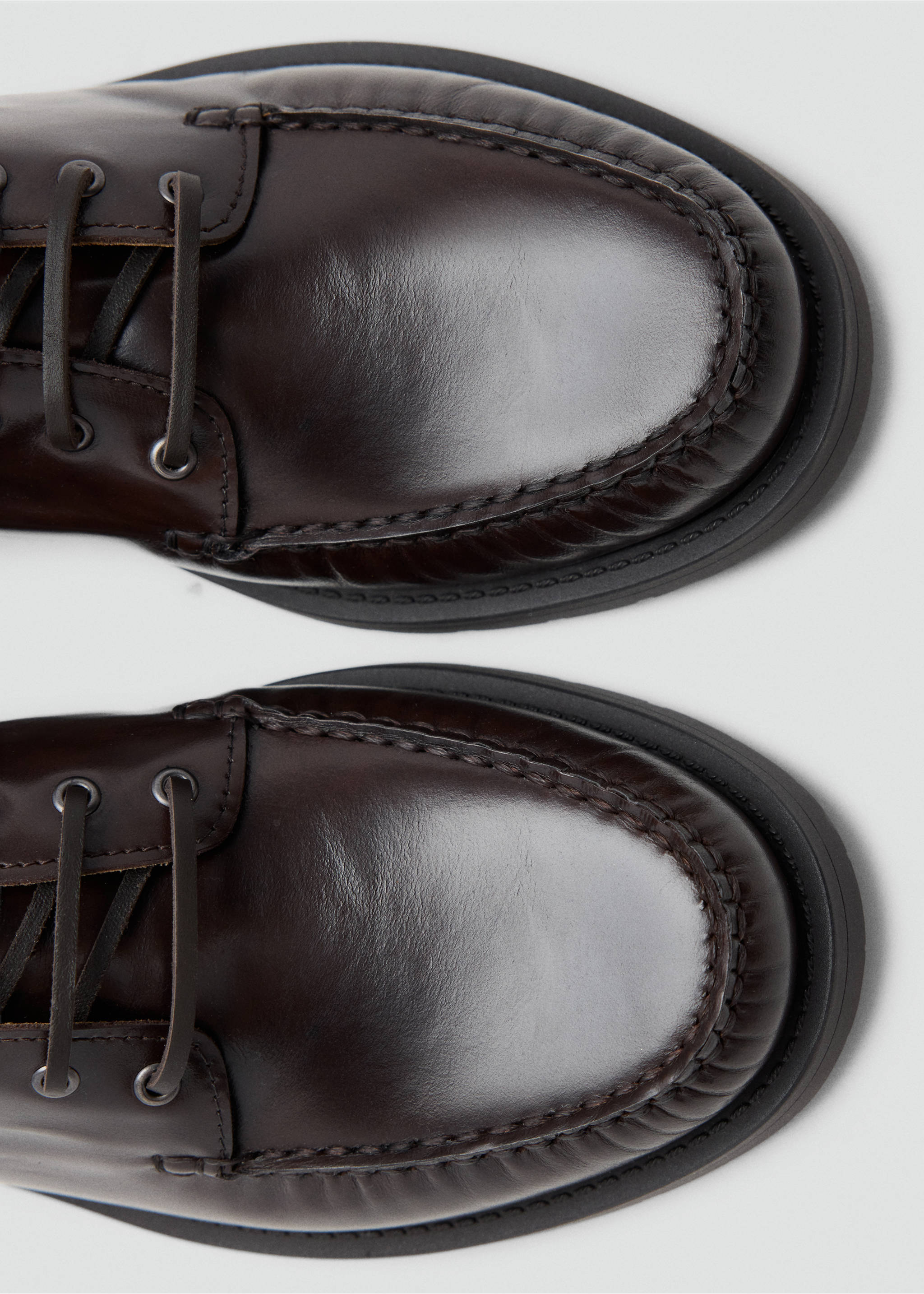 Leather deck shoe - Details of the article 2, Brown. Ref: 37076368-00.