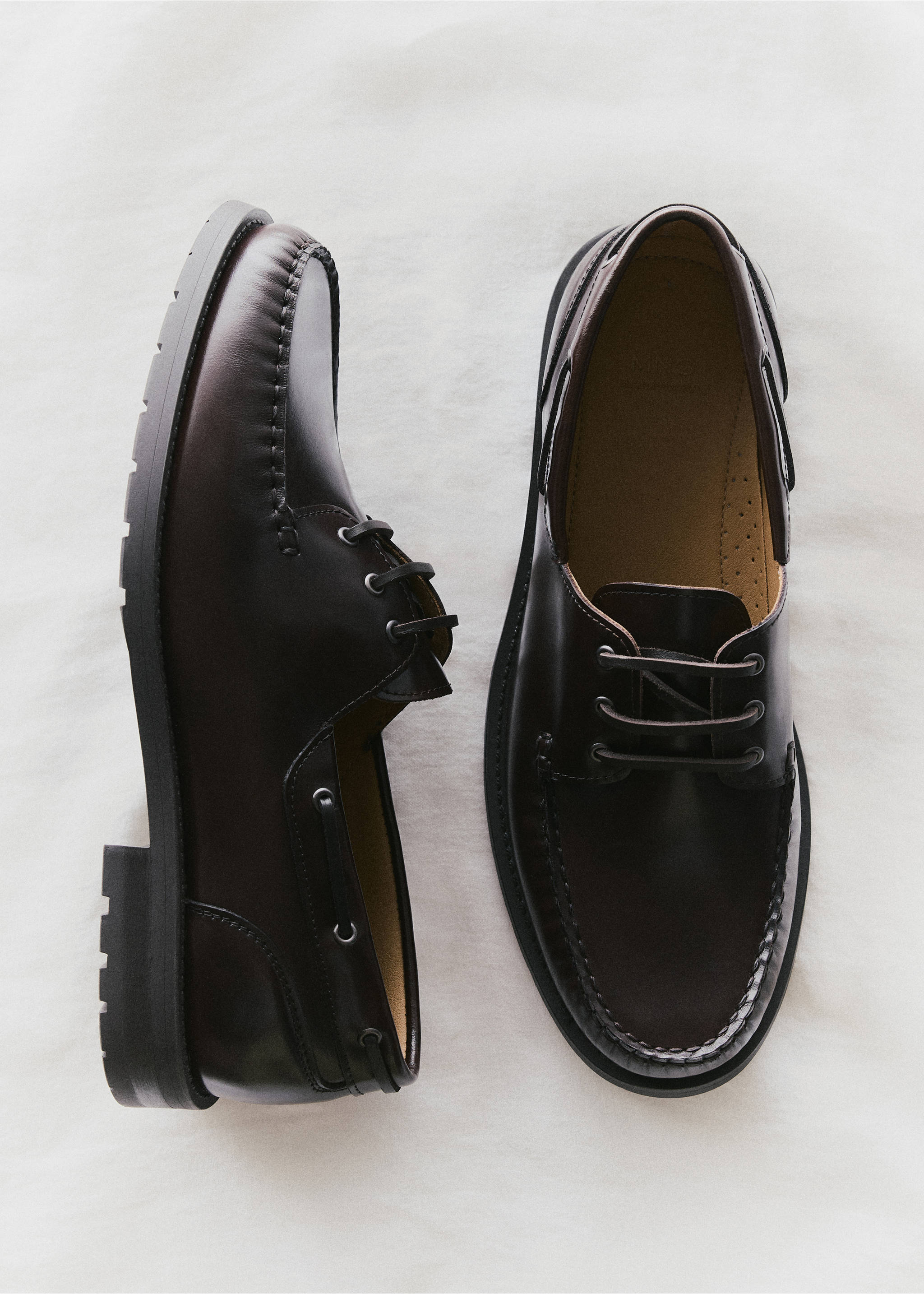 Leather deck shoe - Details of the article 6, Brown. Ref: 37076368-00.