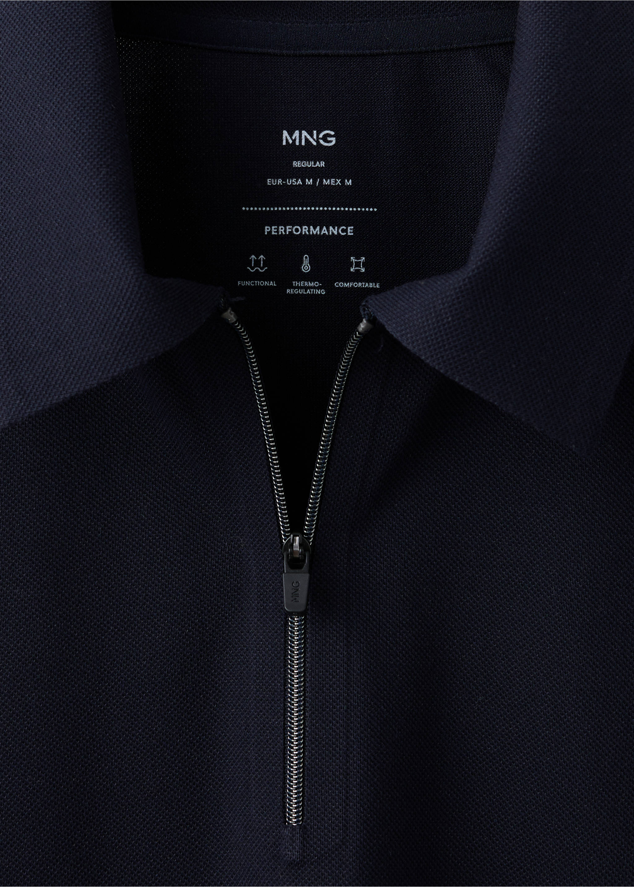 Regular fit zip polo shirt with Thermolite® - Details of the article 8, Navy. Ref: 37076730-00.
