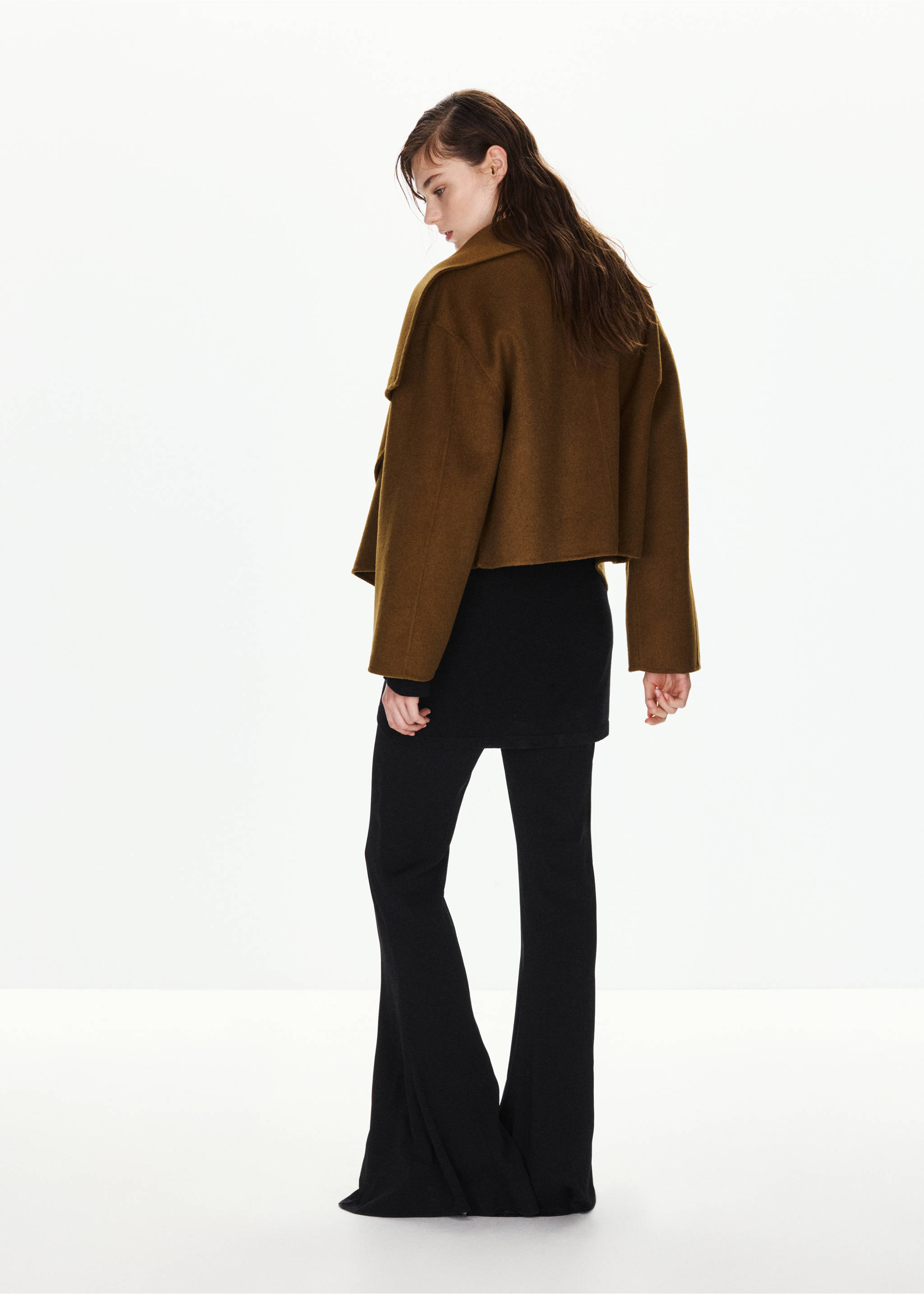 Brown jacket with a cropped hem and wide collar, back view., Medium Brown. Ref: 37076739-00.