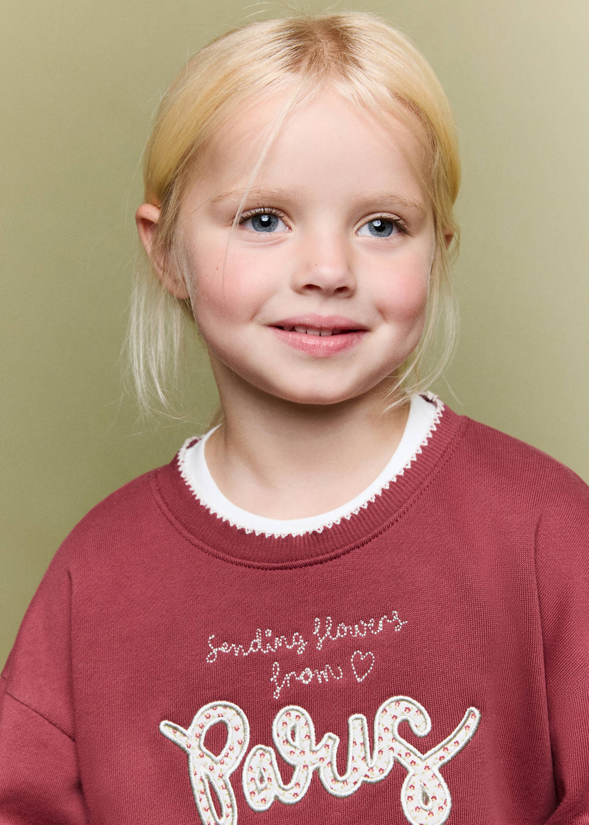 Sweatshirt with embroidered detail — Cherry