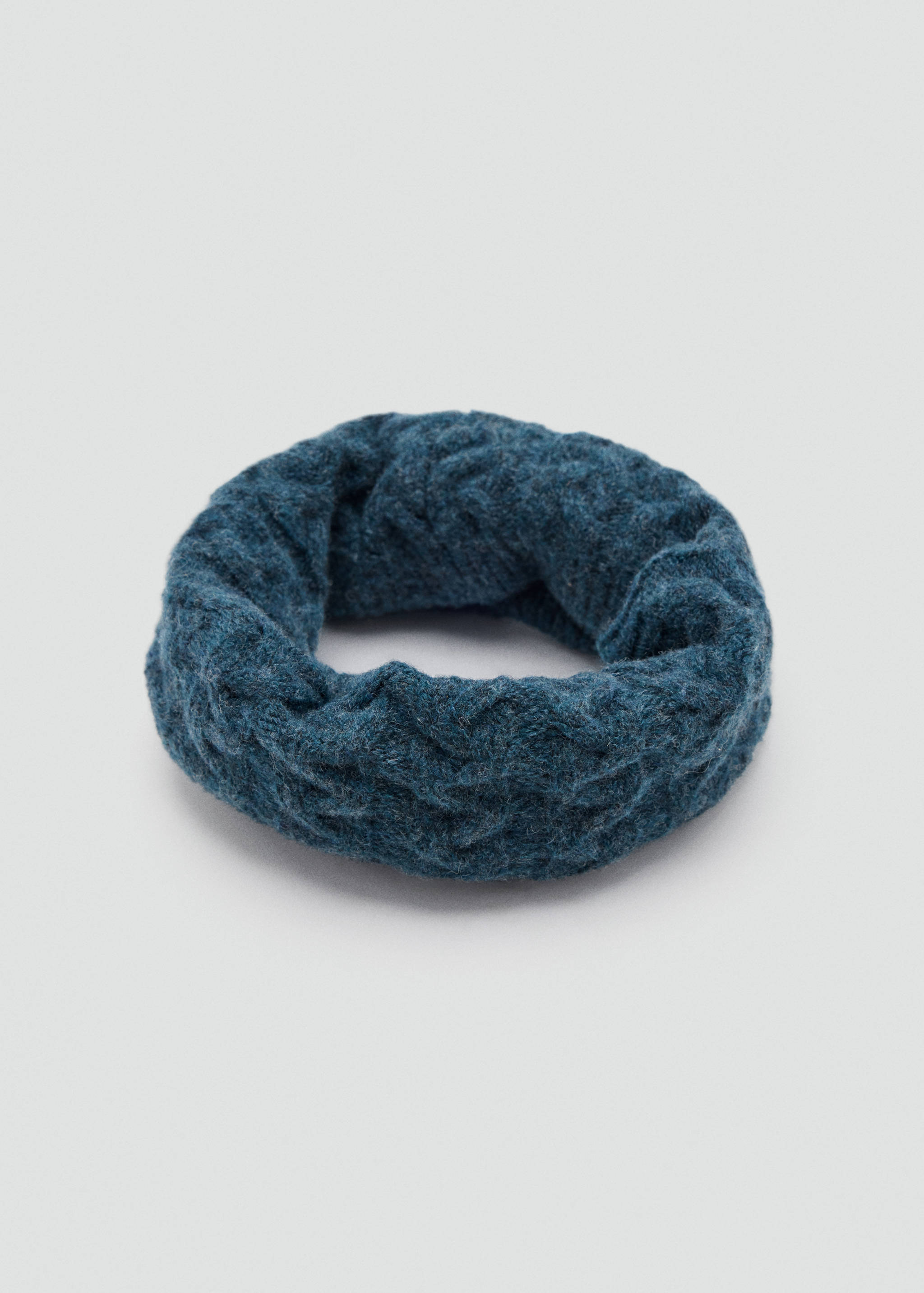 Strickschal mit Zopfmuster - Detail des Artikels 1