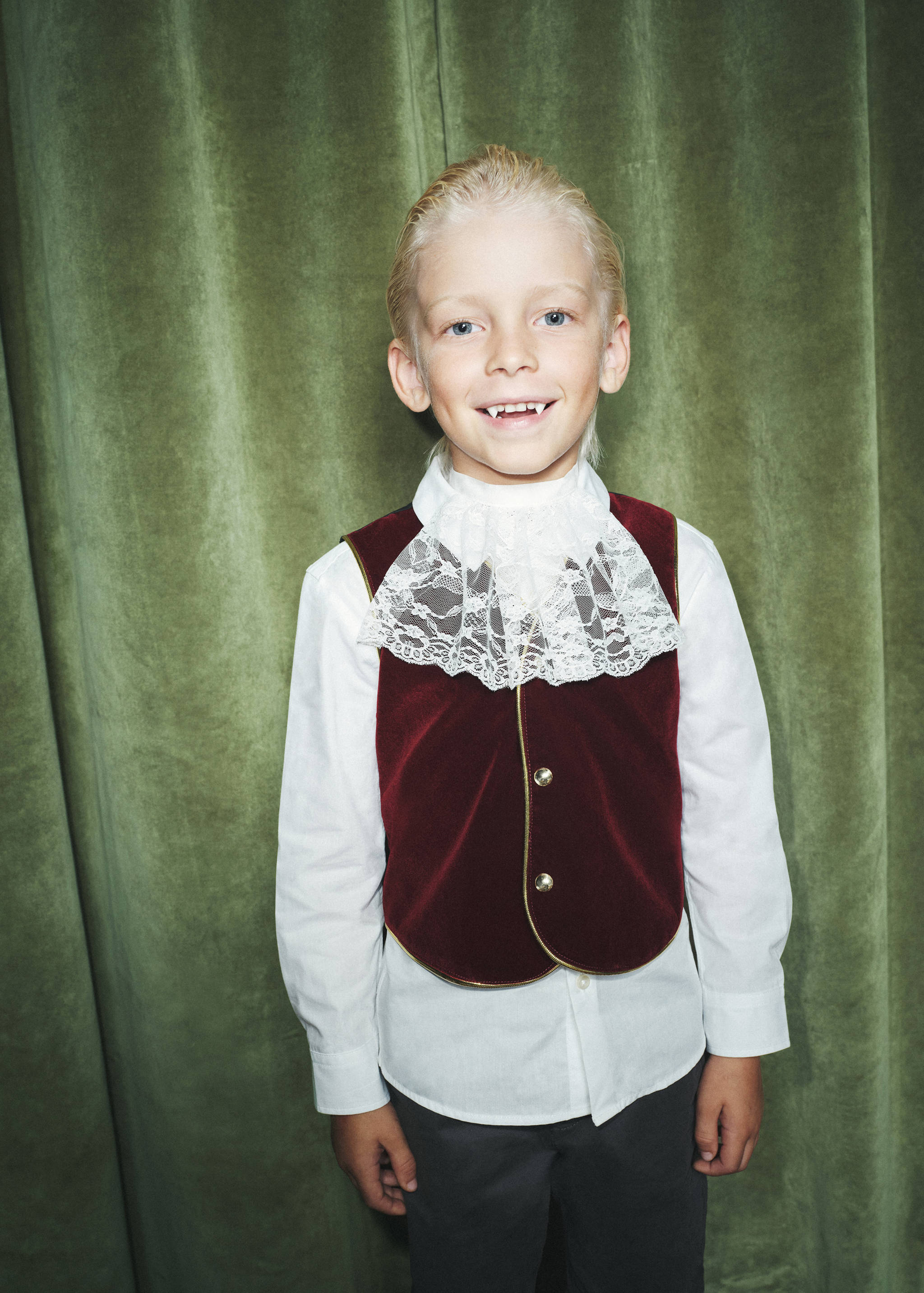 Ensemble gilet Dracula pour Halloween - Détail de l'article 5
