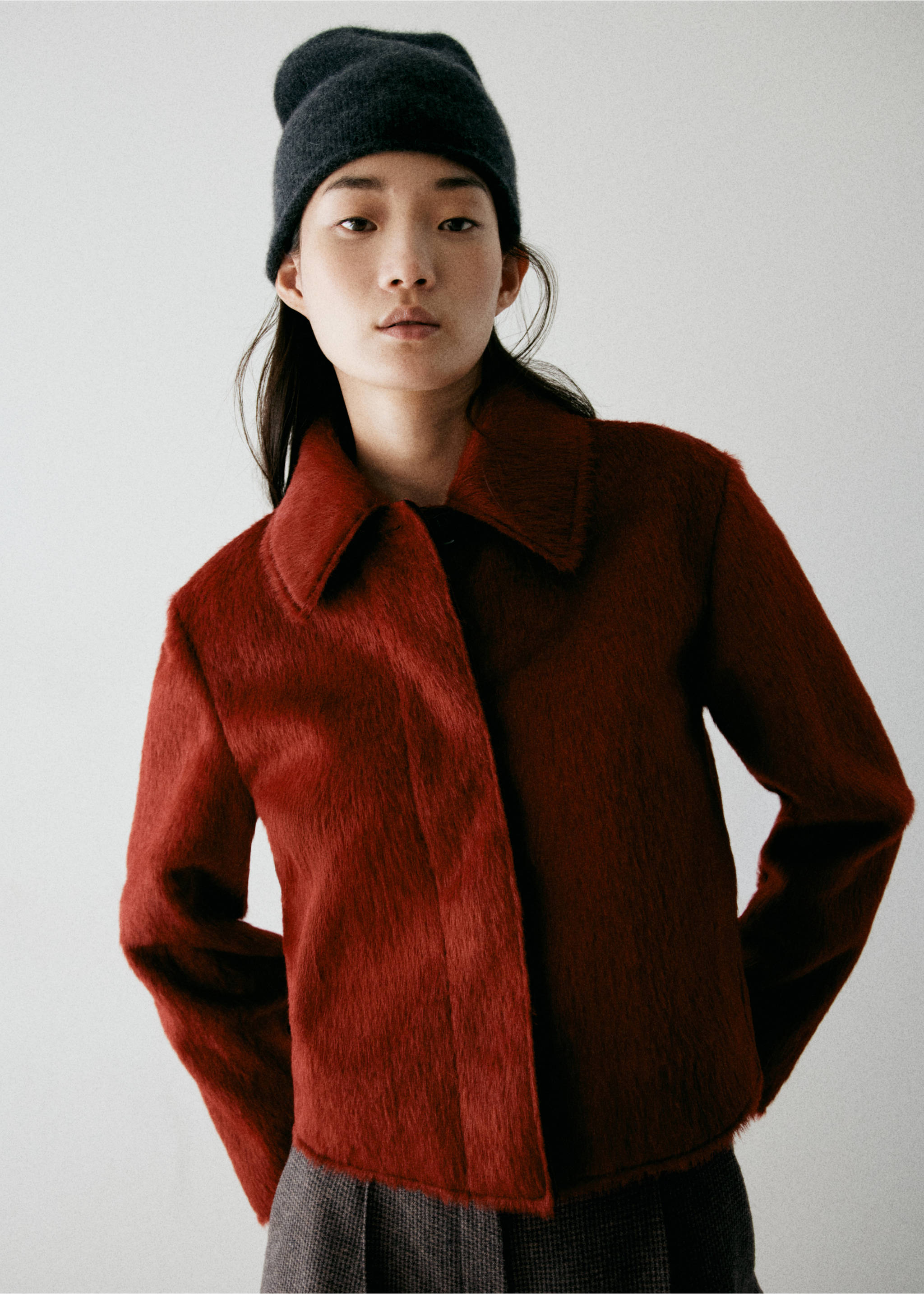Faux-fur jacket with lapels - Medium plane, Red. Ref: 37077134-00.