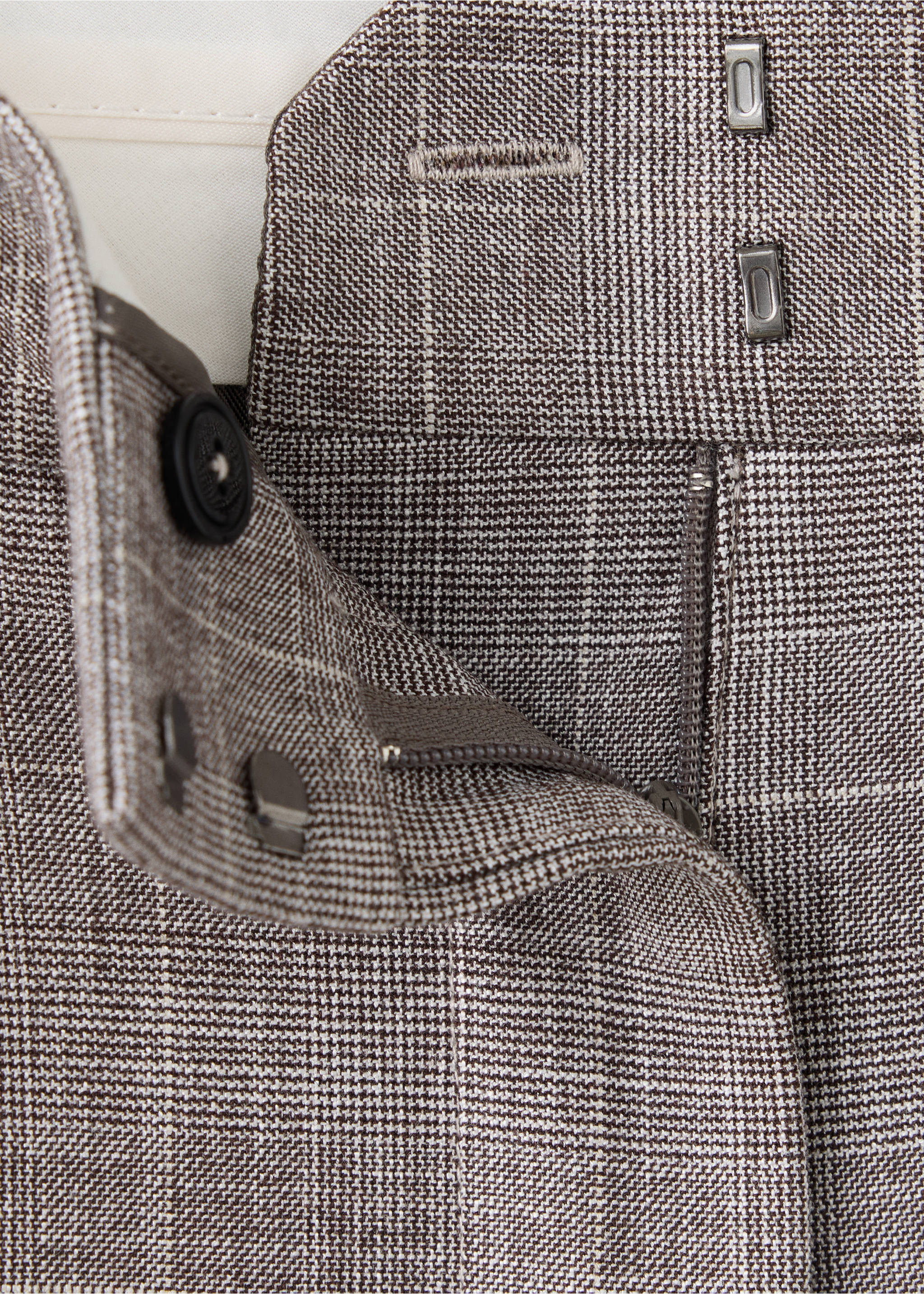 Straight checked trousers - Details of the article 8, Brown. Ref: 37077136-00.