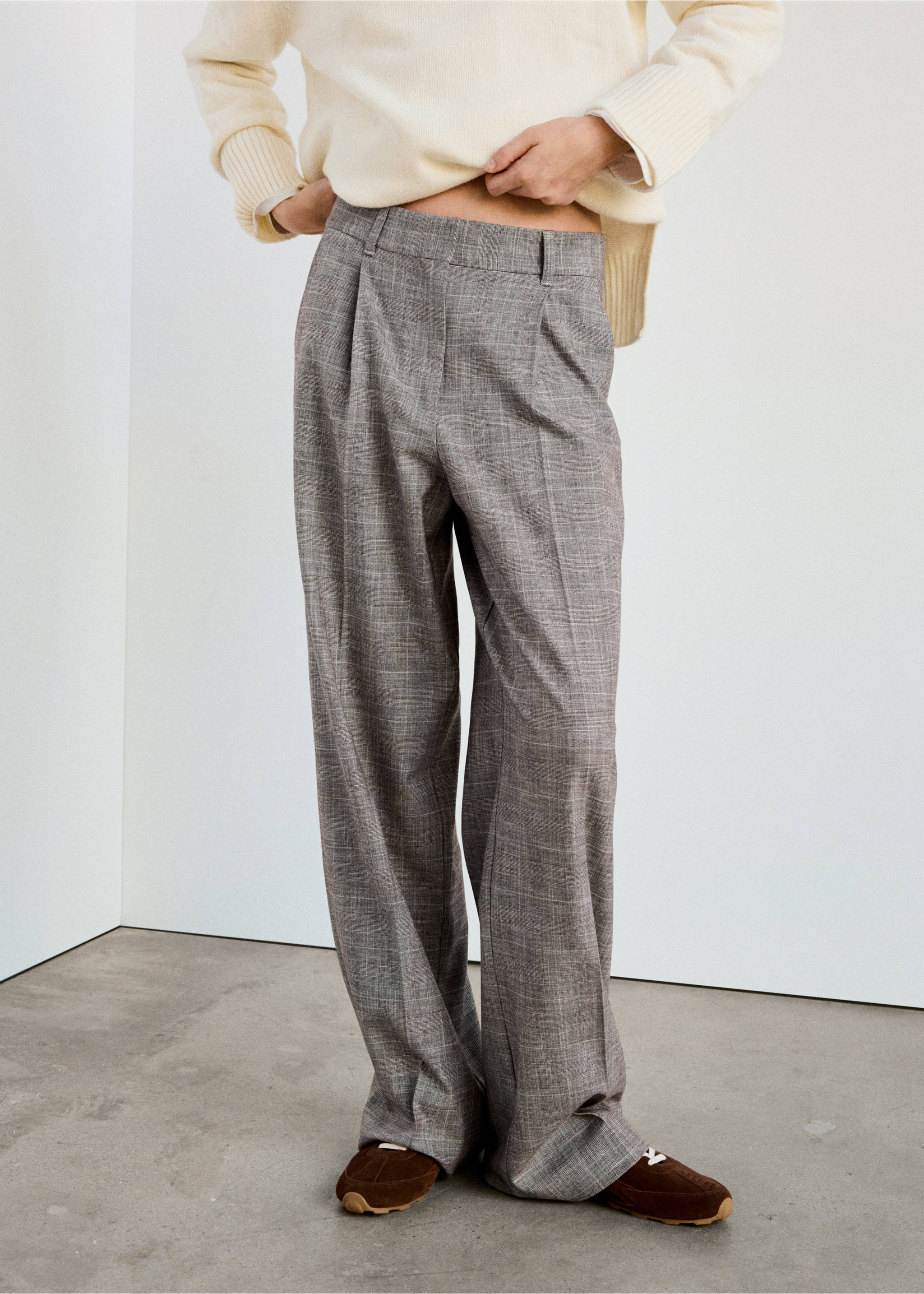 Brown plaid straight trousers with front pleats, Brown. Ref: 37077136-01.