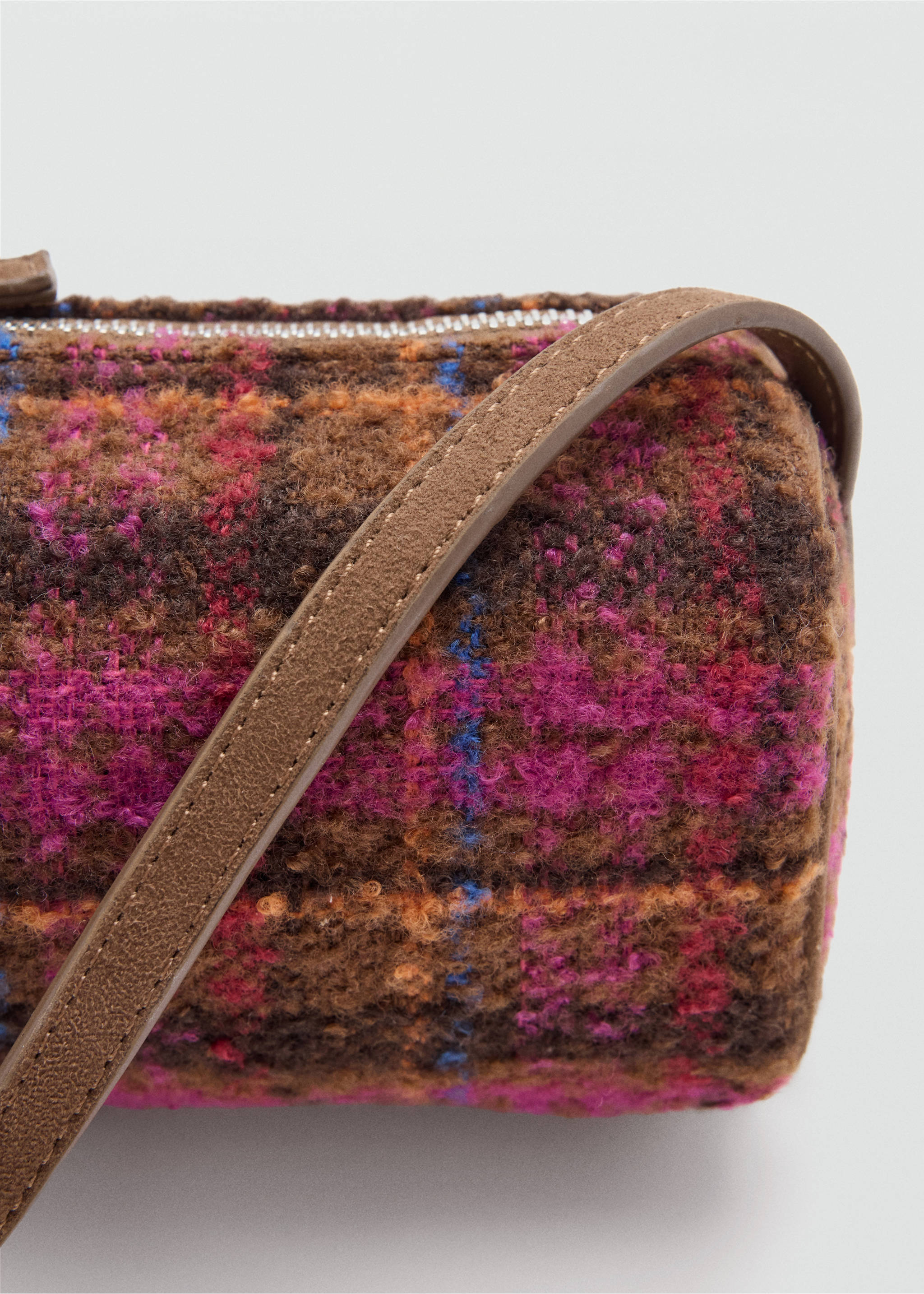 Mini checked beaded bag - Details of the article 2, Fuchsia. Ref: 37077137-00.