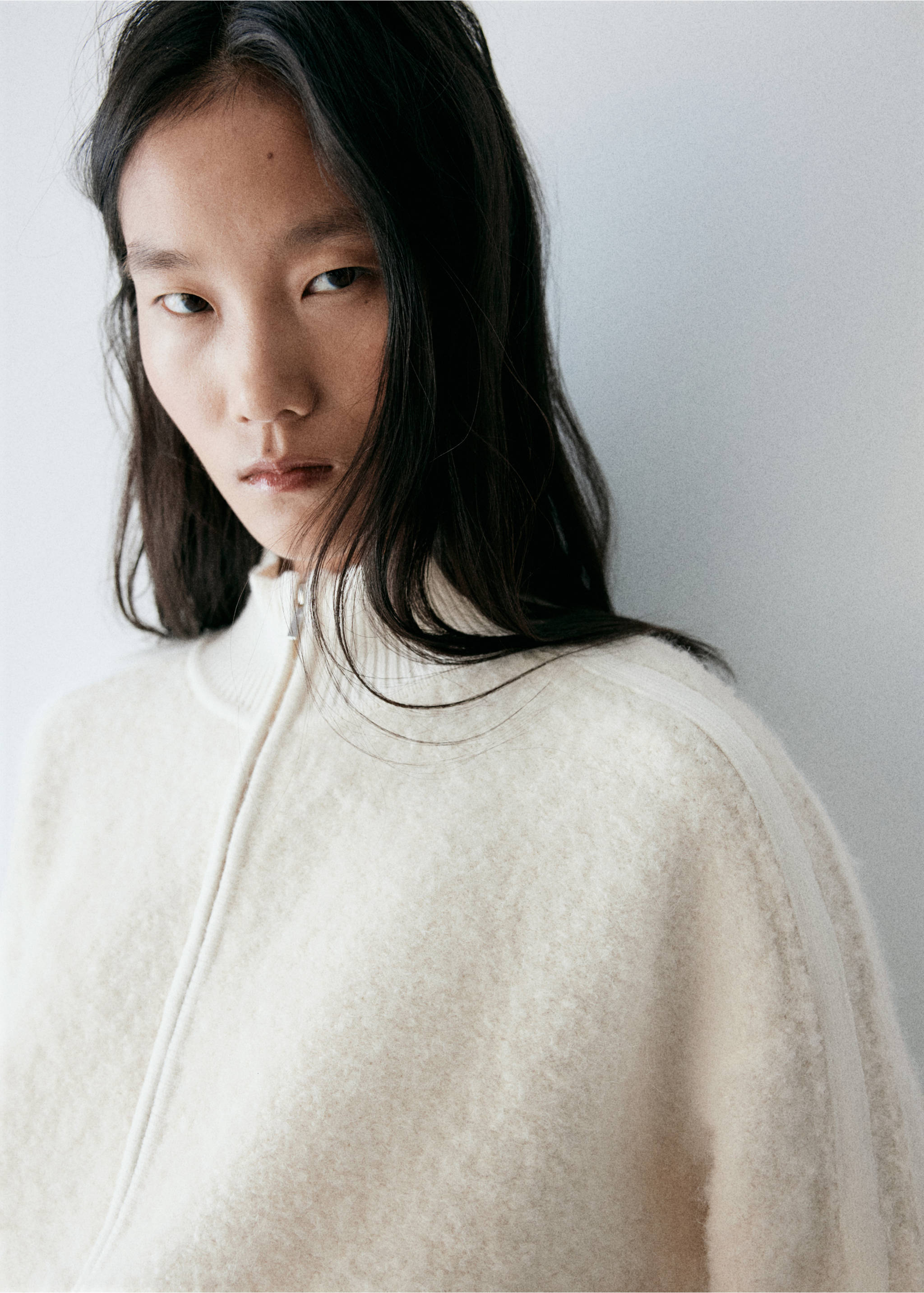 Bouclé zip-up jacket - Details of the article 1, Ecru. Ref: 37077785-00.