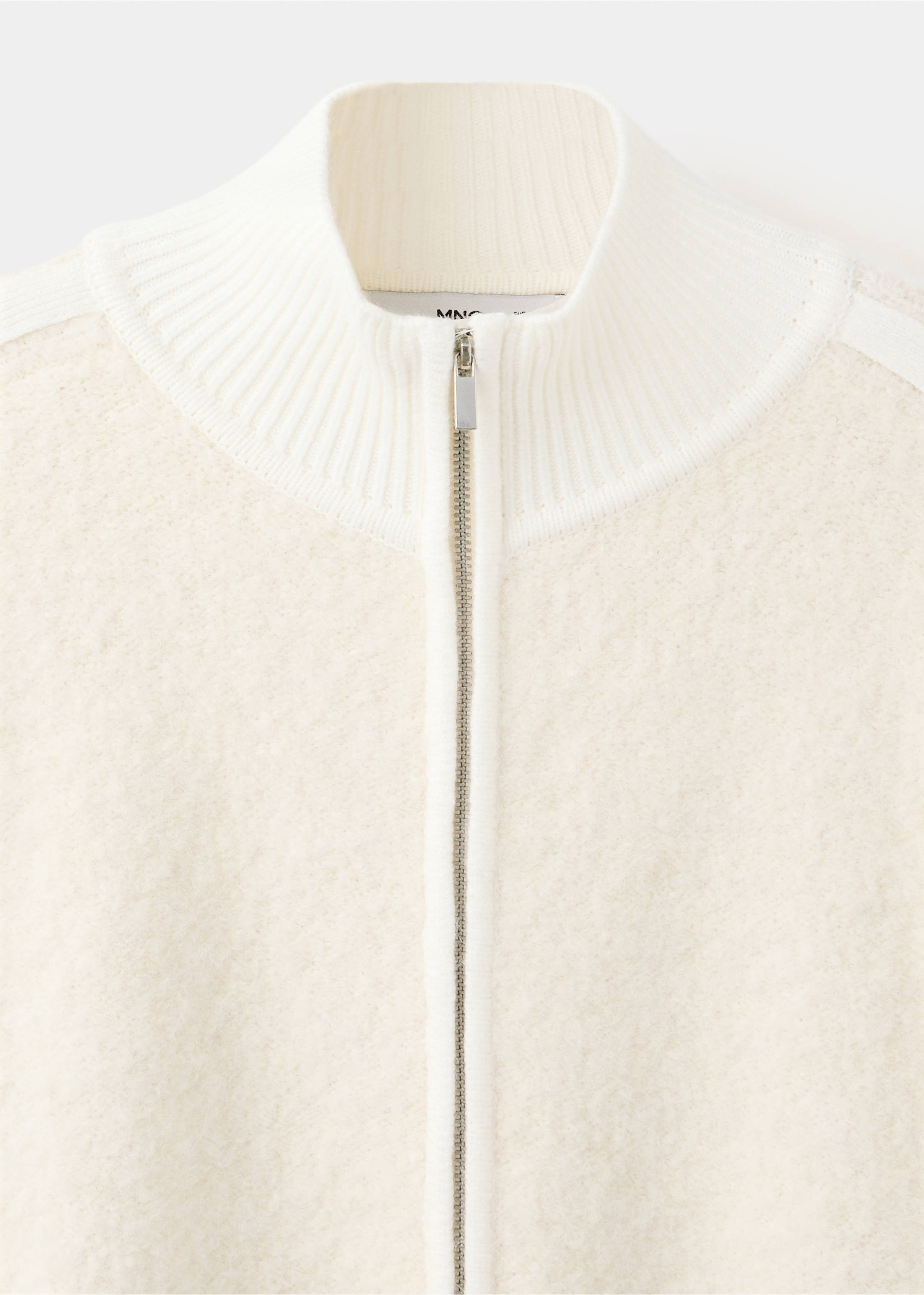Cream jacket collar and zip detail, Ecru. Ref: 37077785-00.