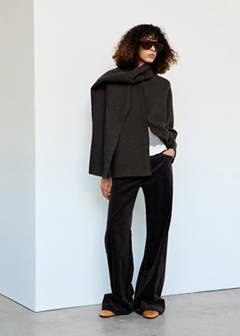 Knitted coat with detachable scarf — Brown 9