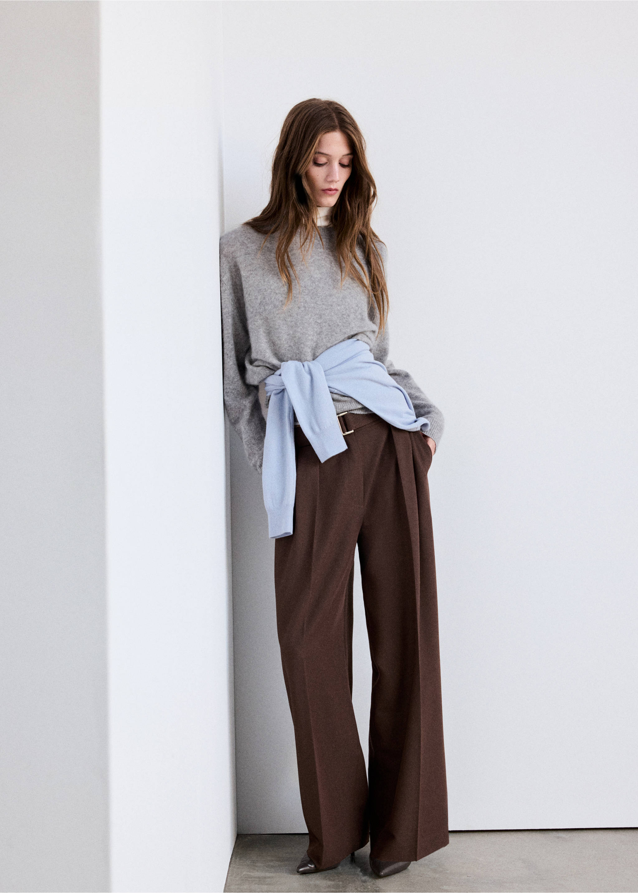 Wide leg trousers with belt - General plane, Brown. Ref: 37077790-00.