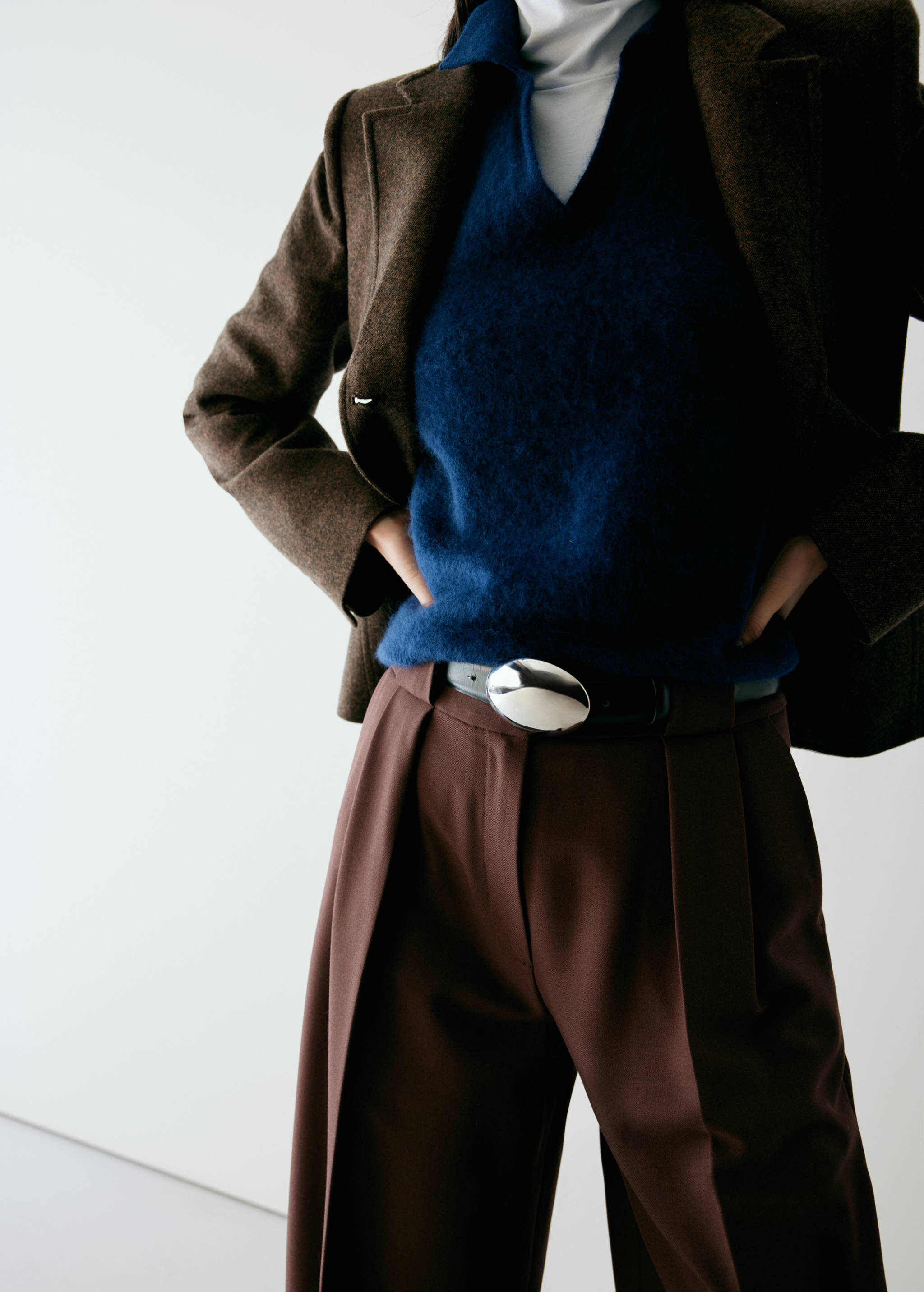 Wide leg trousers with belt - Details of the article 2