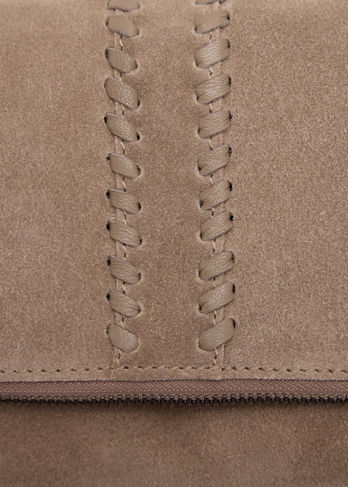 Leather bag with braided detail — Sand