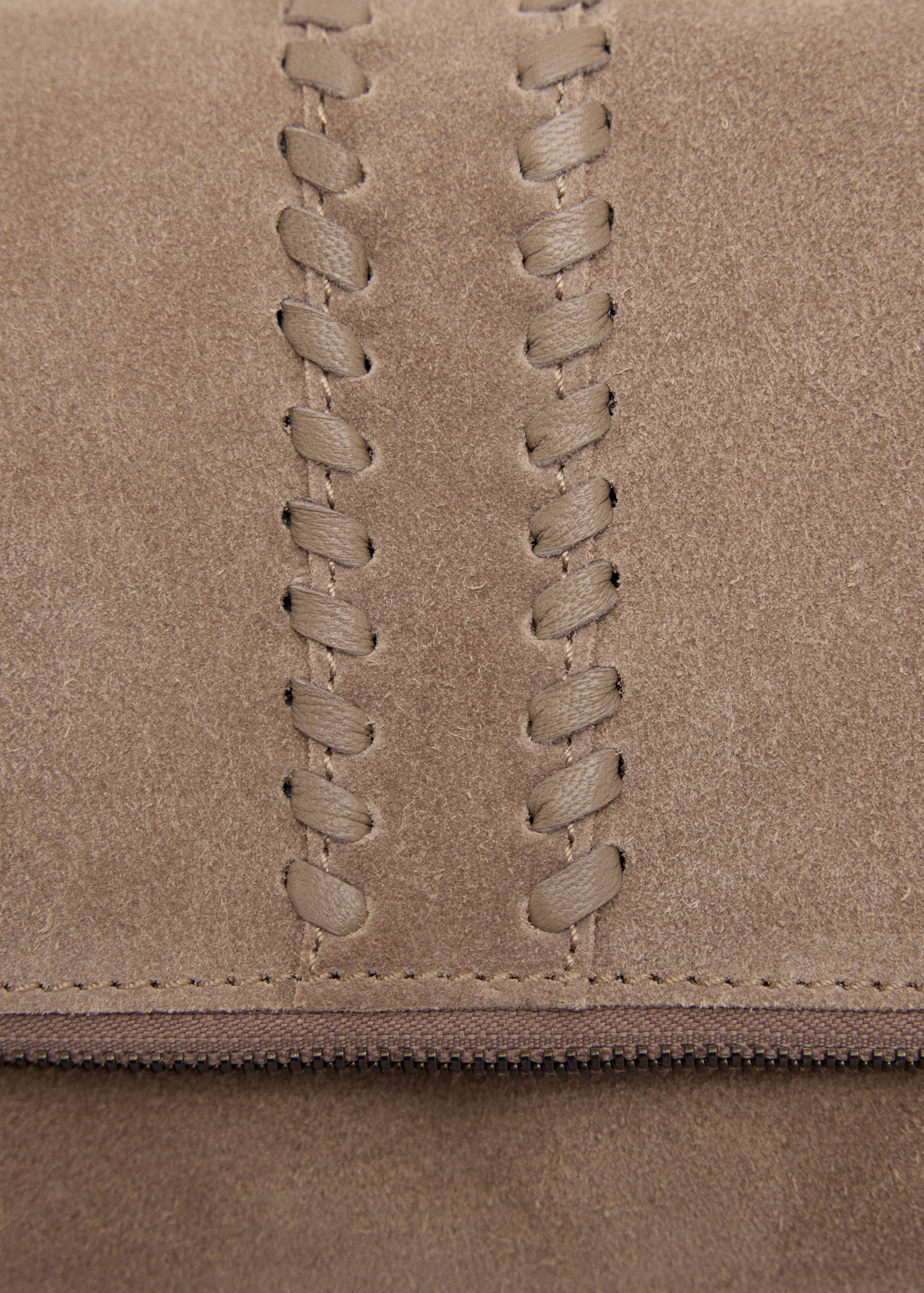Suede leather bag with braided detail - Details of the article 1