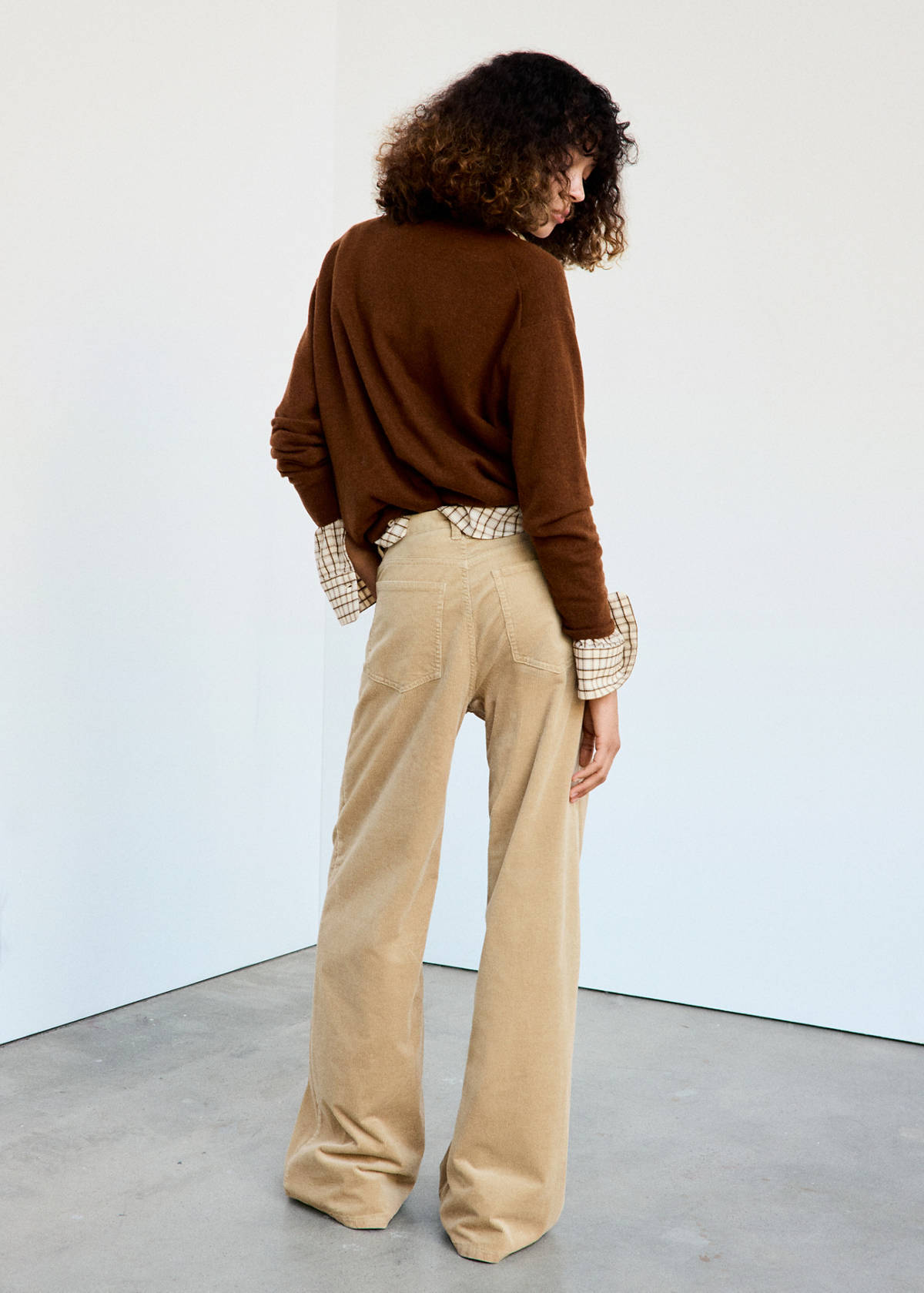 Wide leg corduroy trousers — Sand