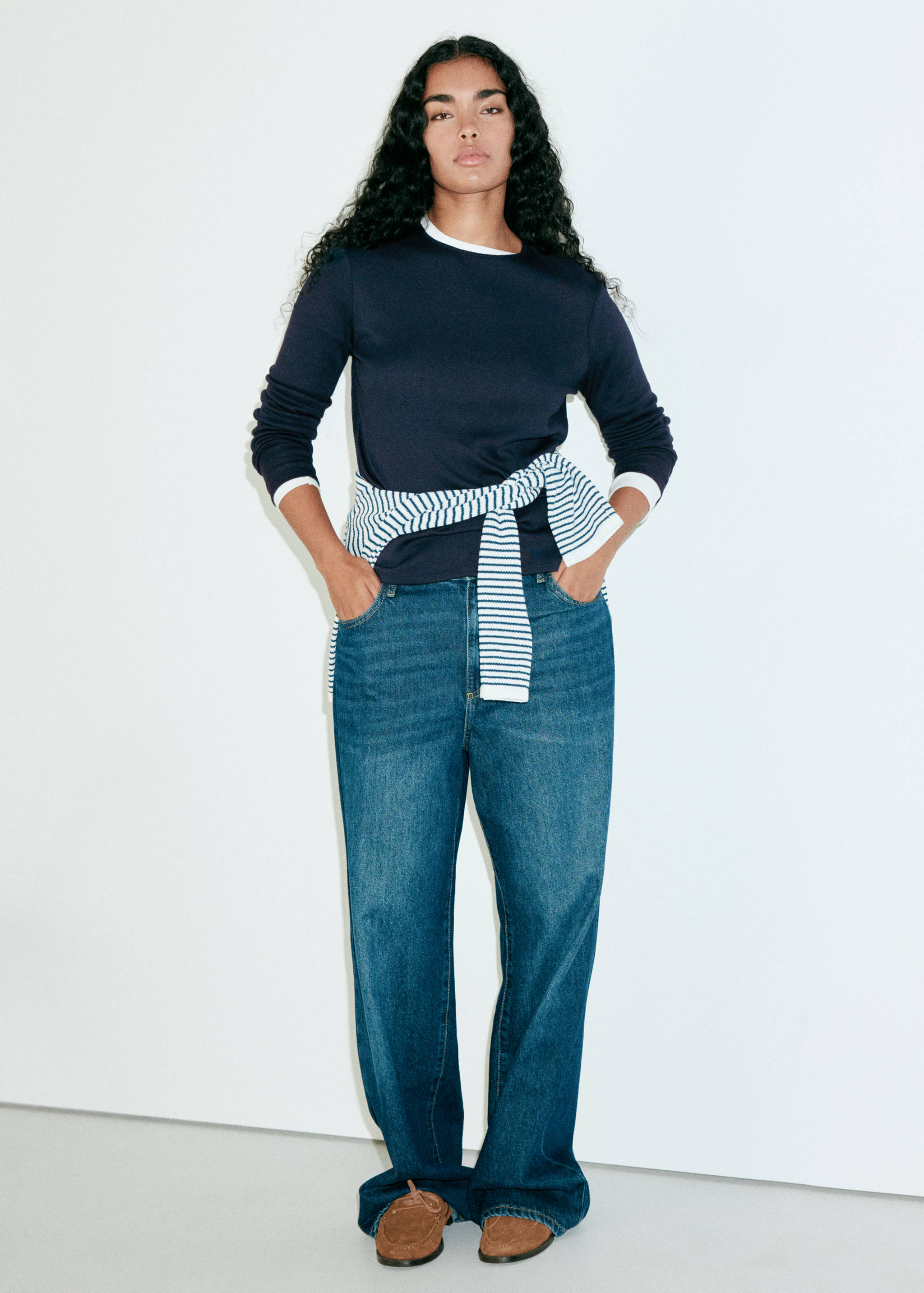 Plain fitted T-shirt - Details of the article 5