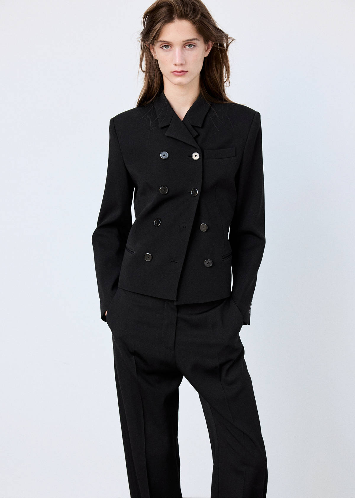 Straight-leg trousers with pressed crease — Black