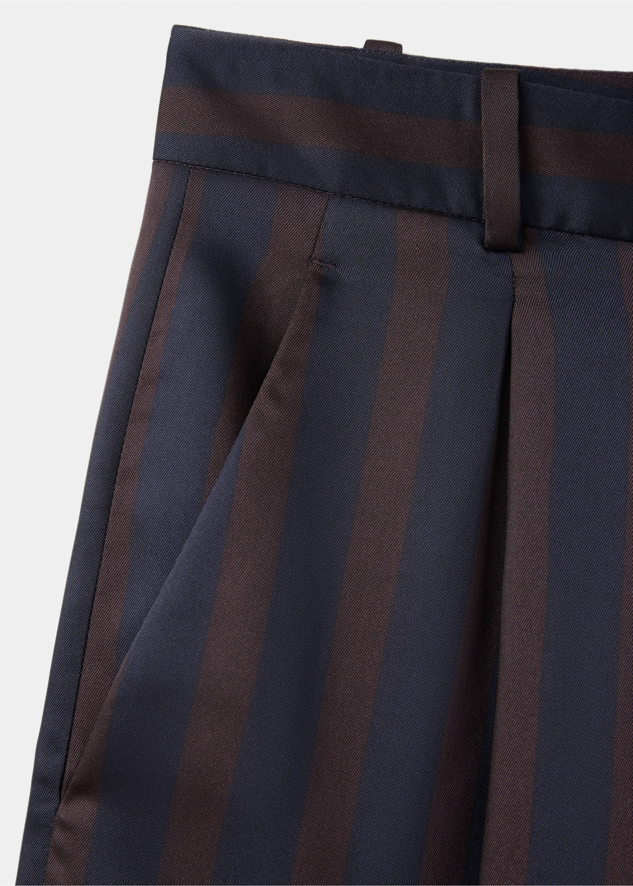 Pleated striped trousers - Details of the article 8, Navy. Ref: 37077813-00.