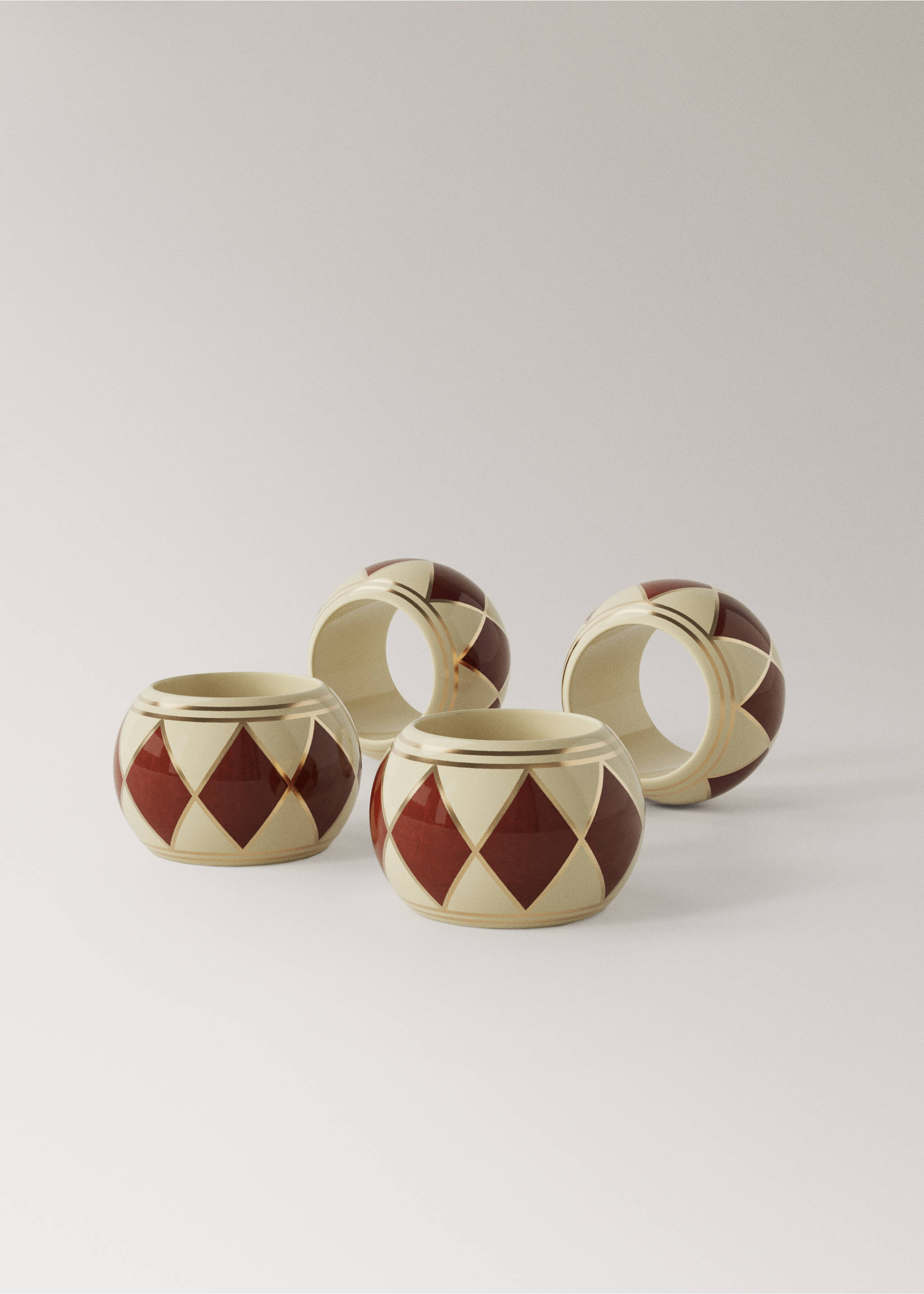 Set van 4 houten servetringen - Detail van het artikel 3, Rood. Ref: 37077893-00.