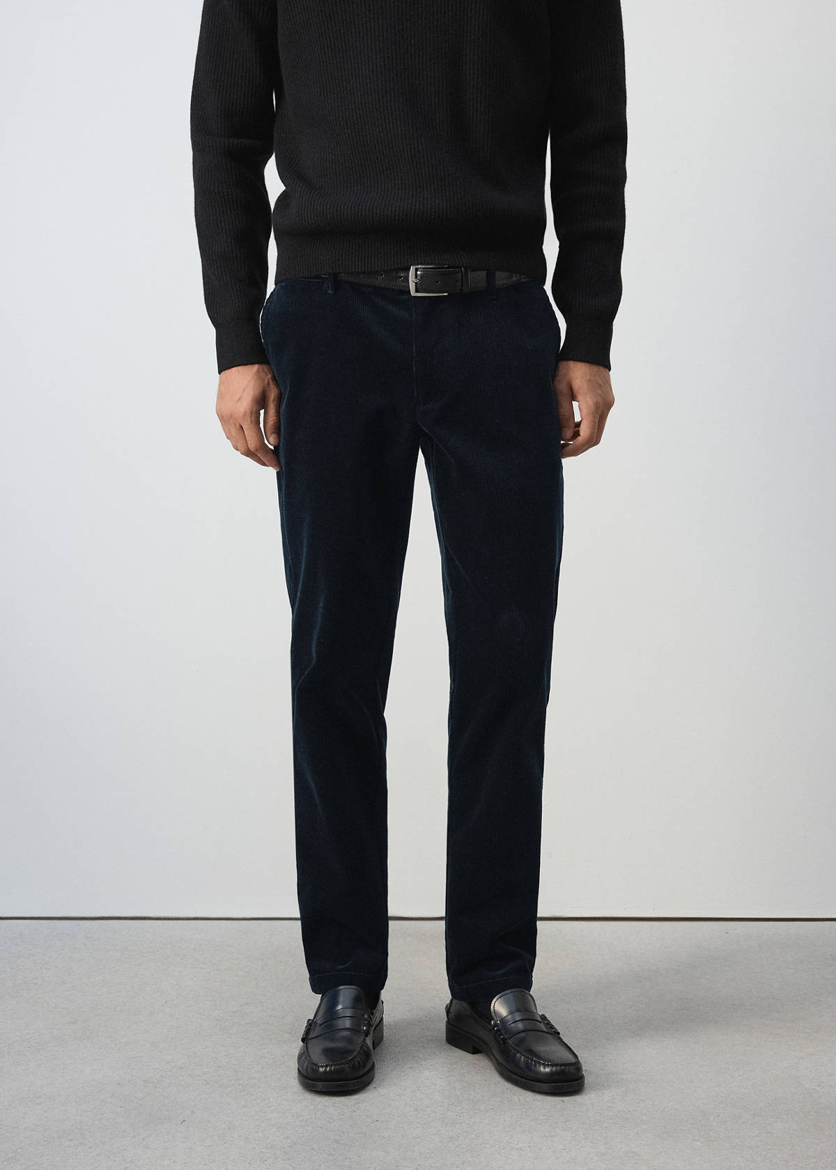 Corduroy slim-fit trousers — Navy
