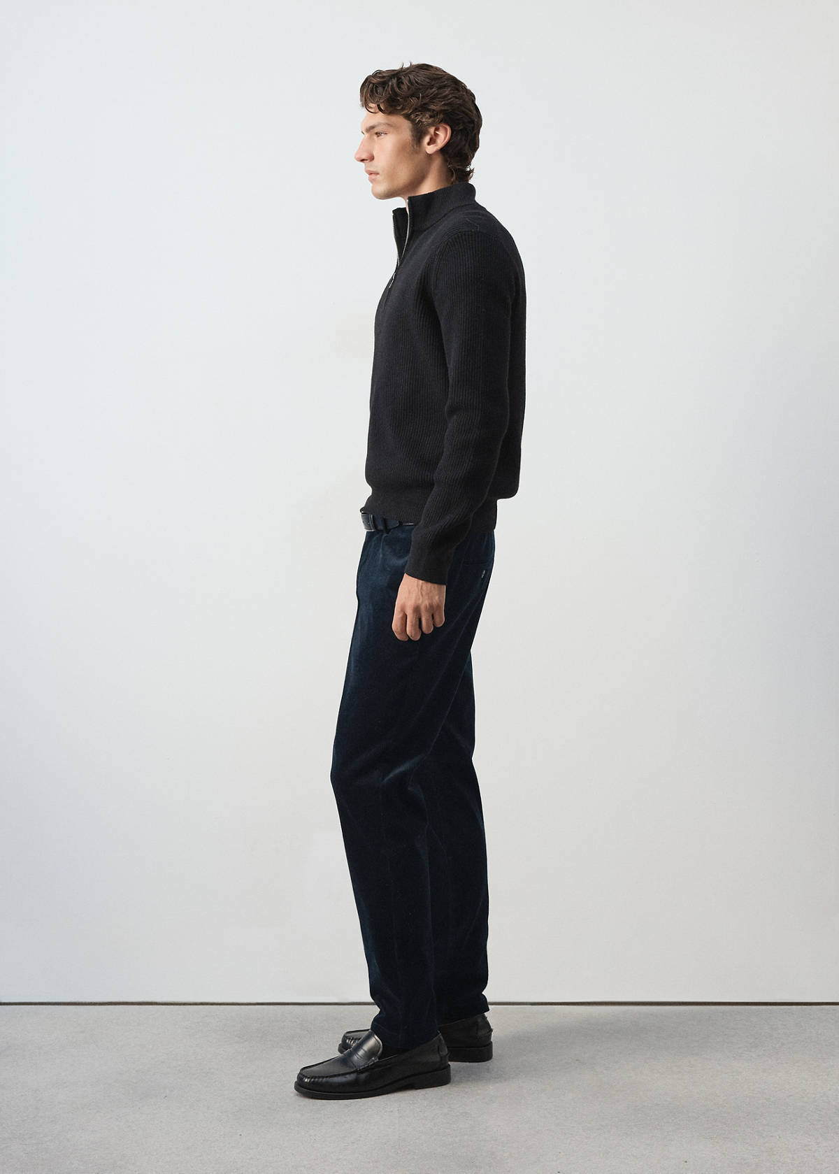 Corduroy slim-fit trousers — Navy
