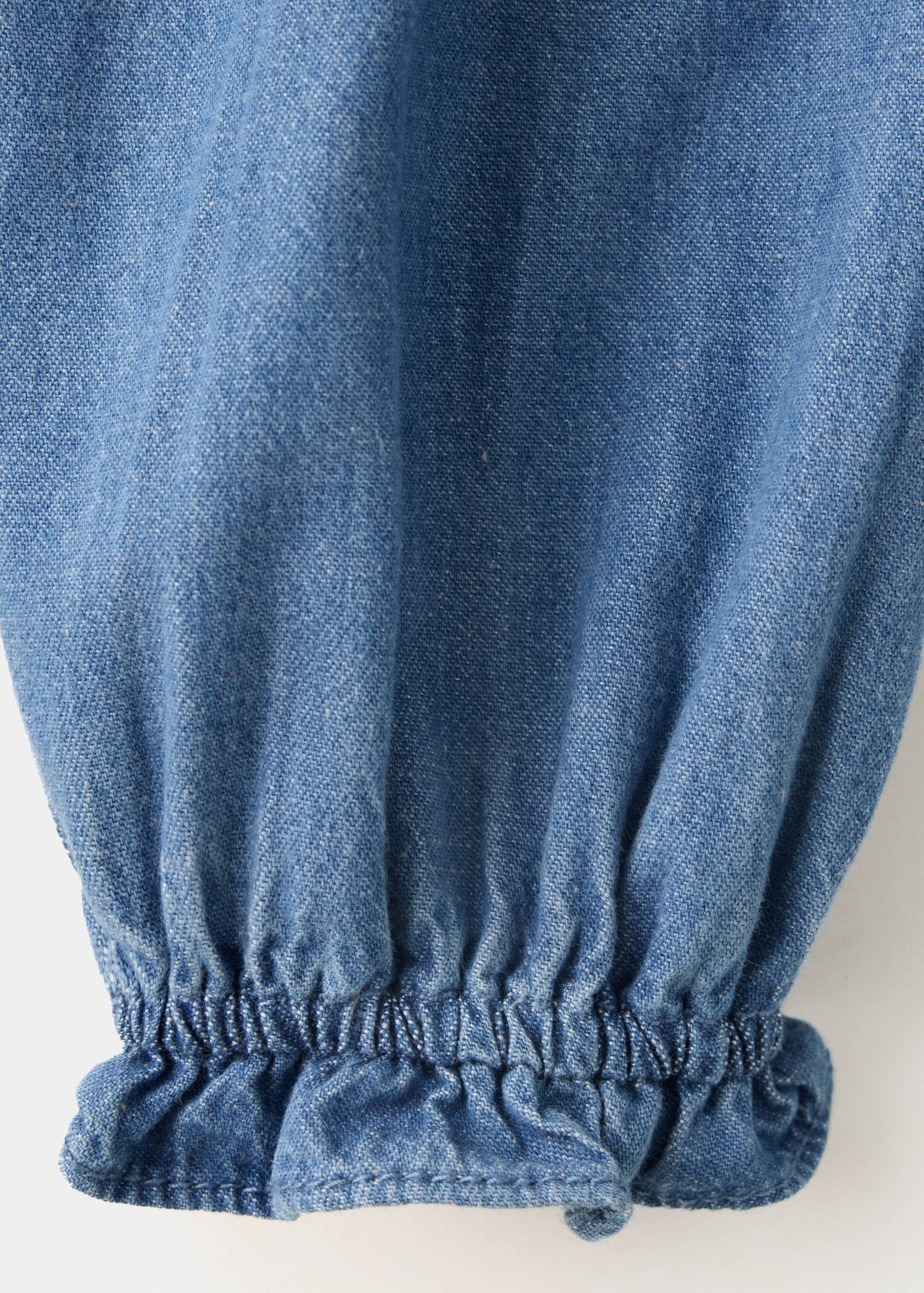 Chemise en denim à détails volantés - Détail de l'article 0