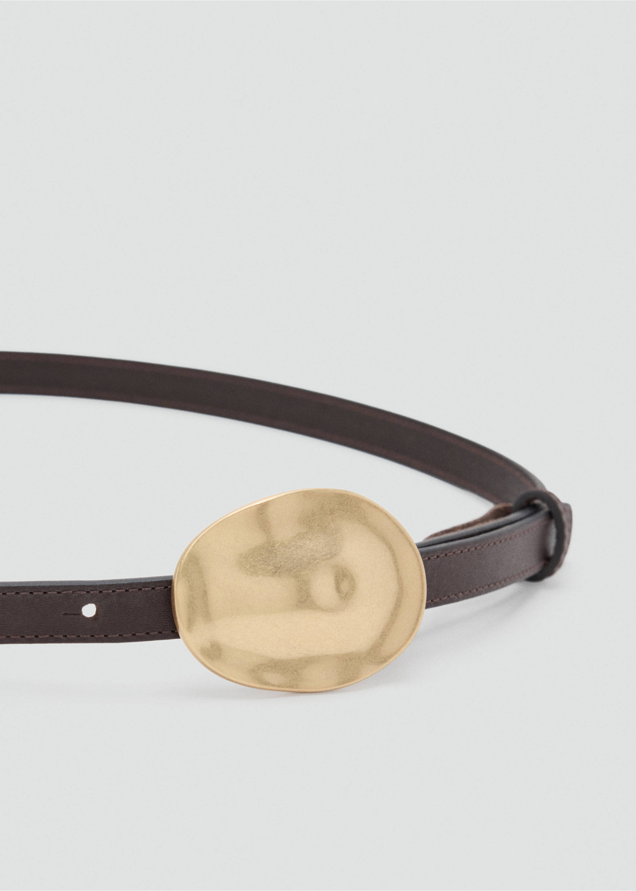Embossed buckle leather belt - Medium plane, Chocolate. Ref: 37077920-00.