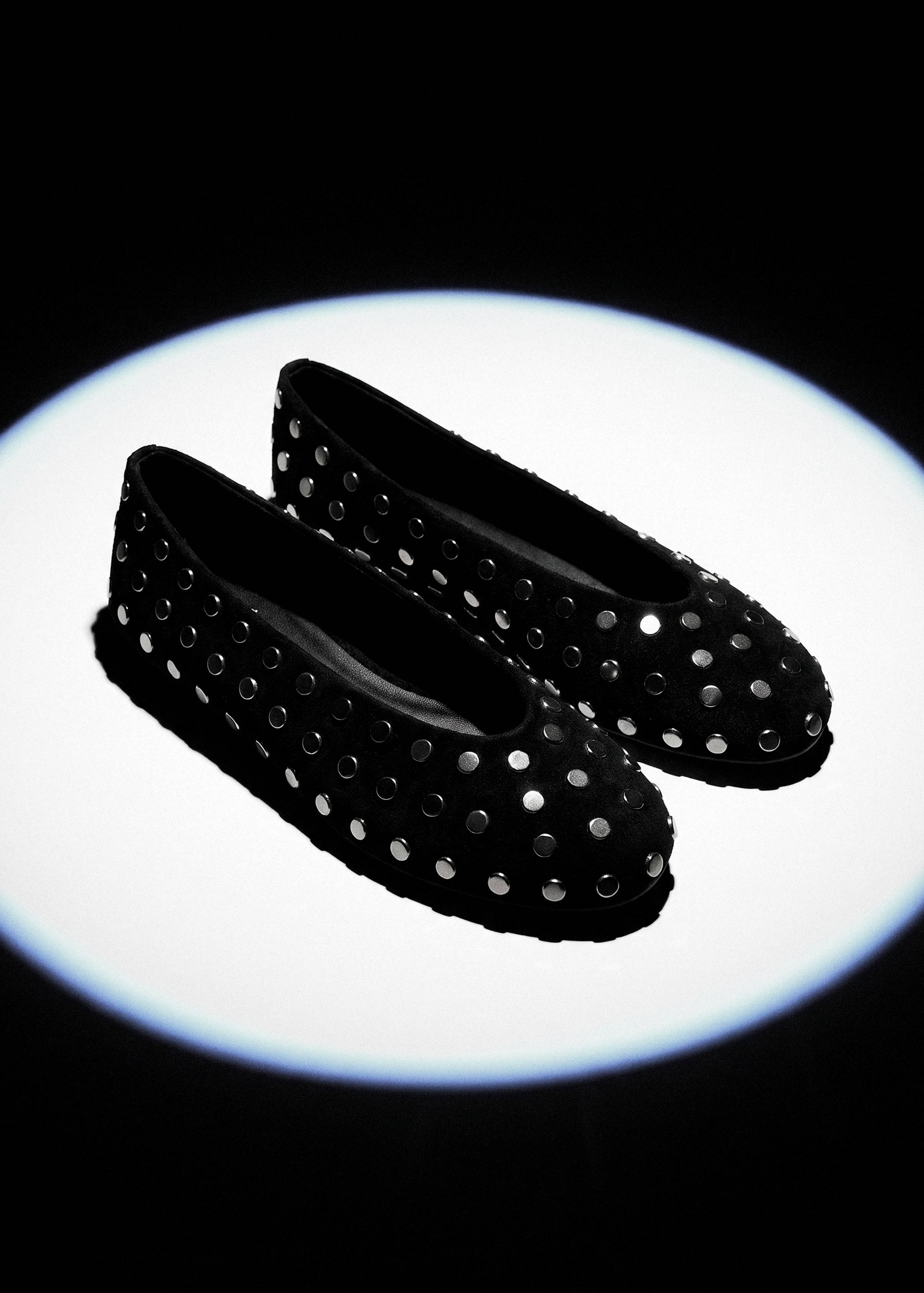 Suede ballet flats with studs - Details of the article 5