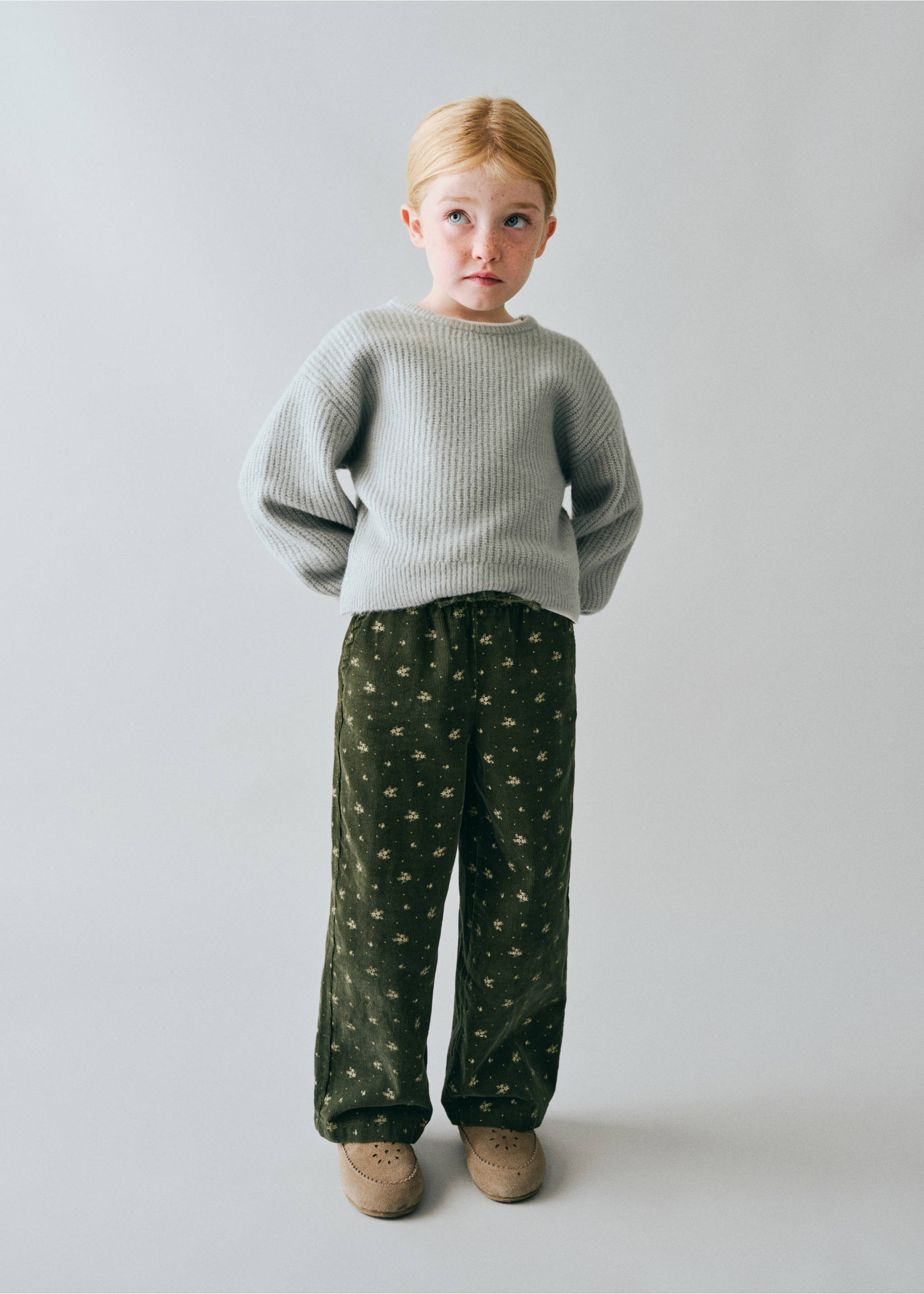 Floral printed corduroy trousers - General plane, Khaki. Ref: 37077934-00.